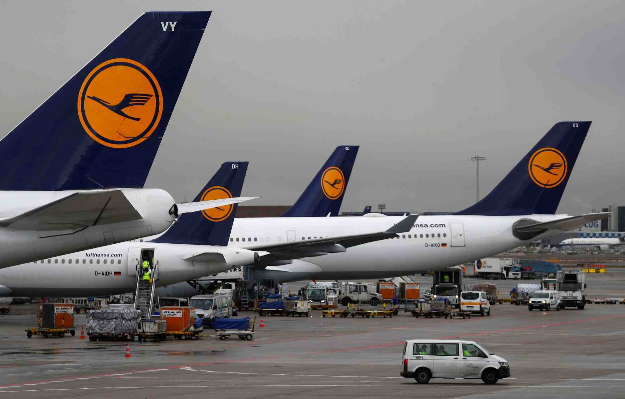 Lufthansa avertit sur son benefice, invoque la  concurrence tarifaire