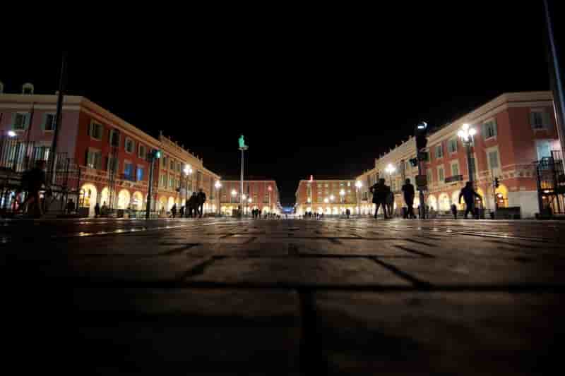 la ville de nice veut utiliser la reconnaissance faciale lors de l'euro