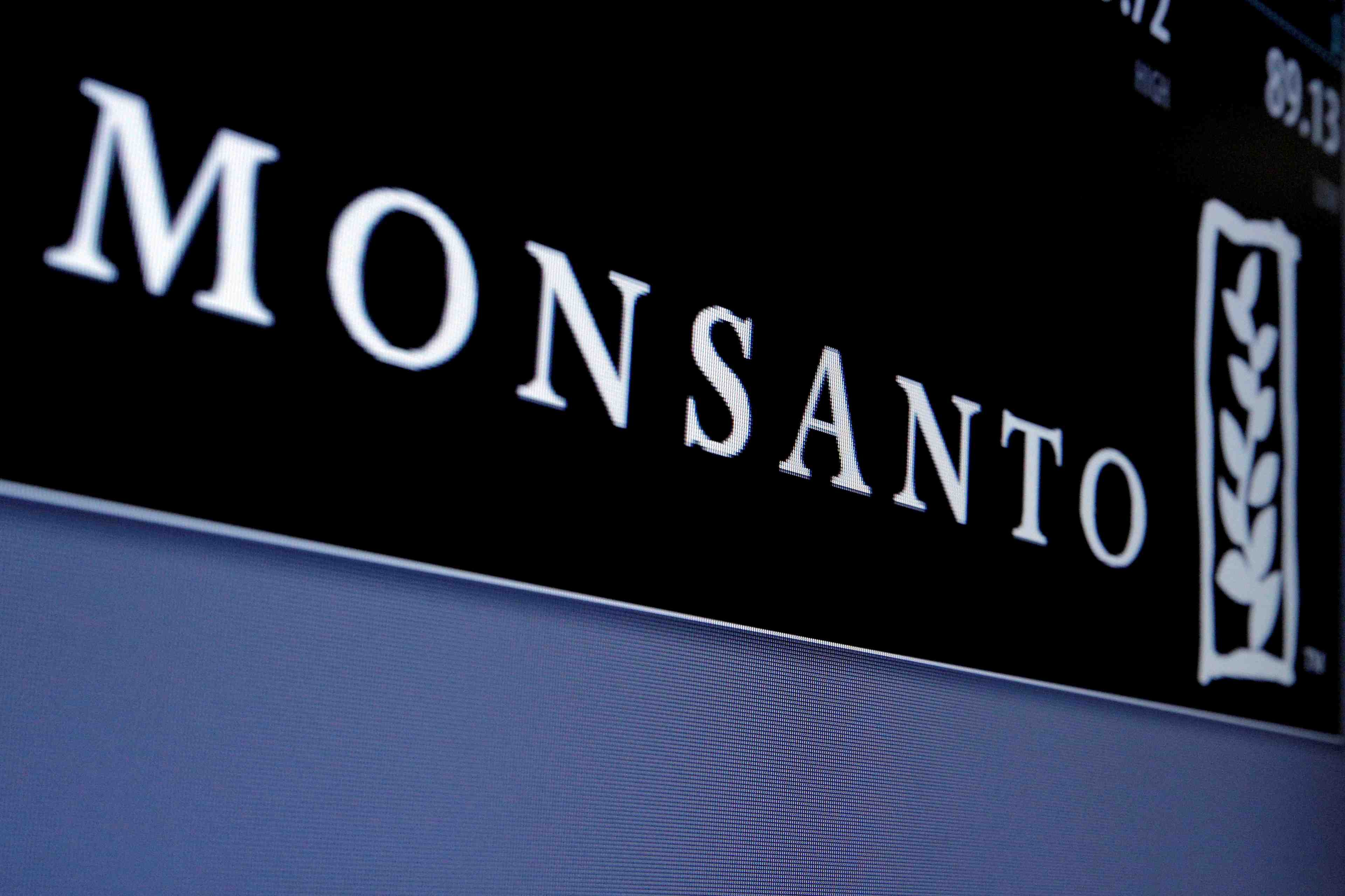 France: ouverture du proces en appel d'un agriculteur contre monsanto