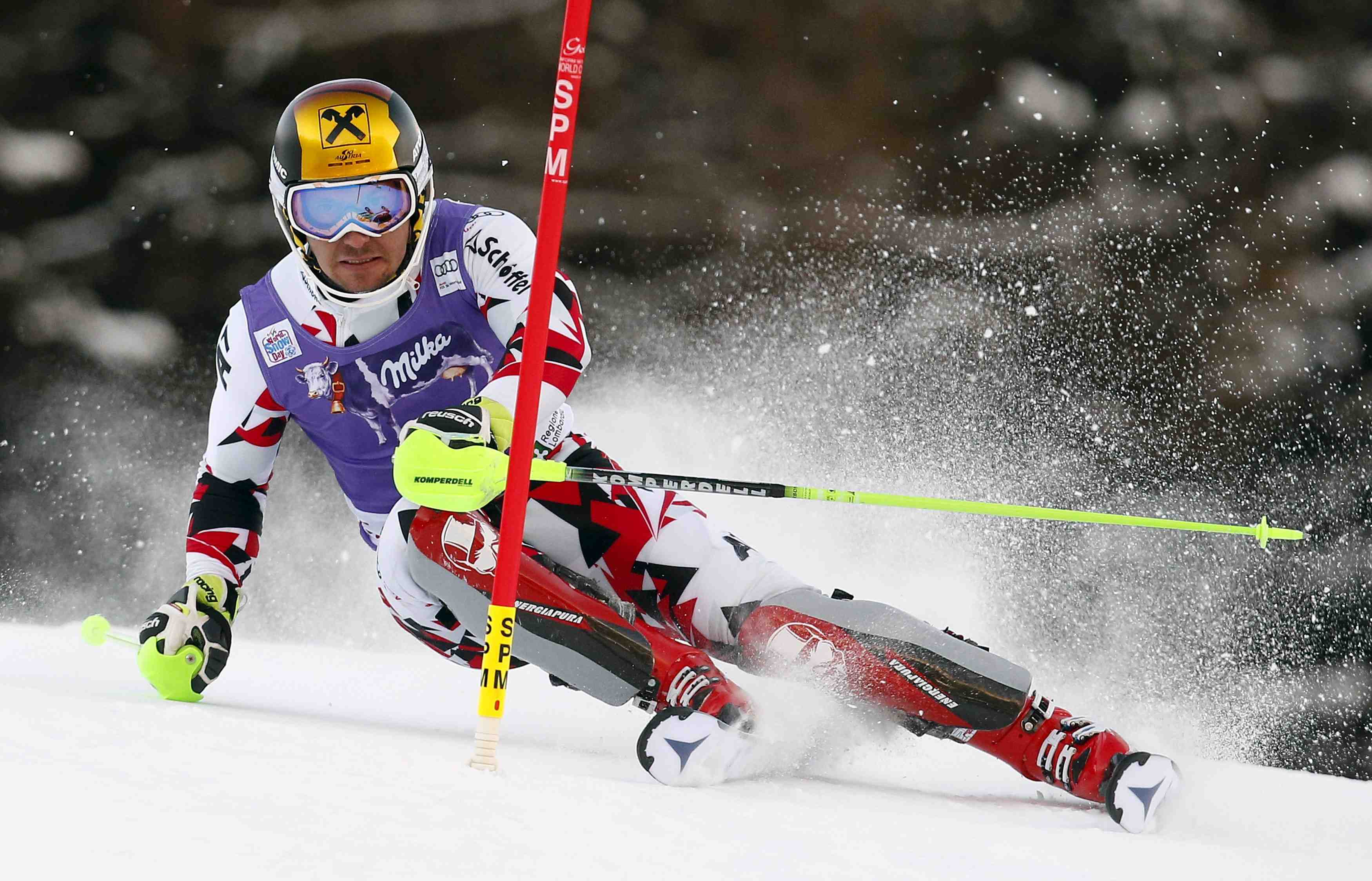 Marcel hirscher reprend la main en slalom