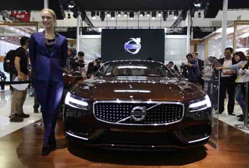 Volvo car table sur une bonne annee 2016