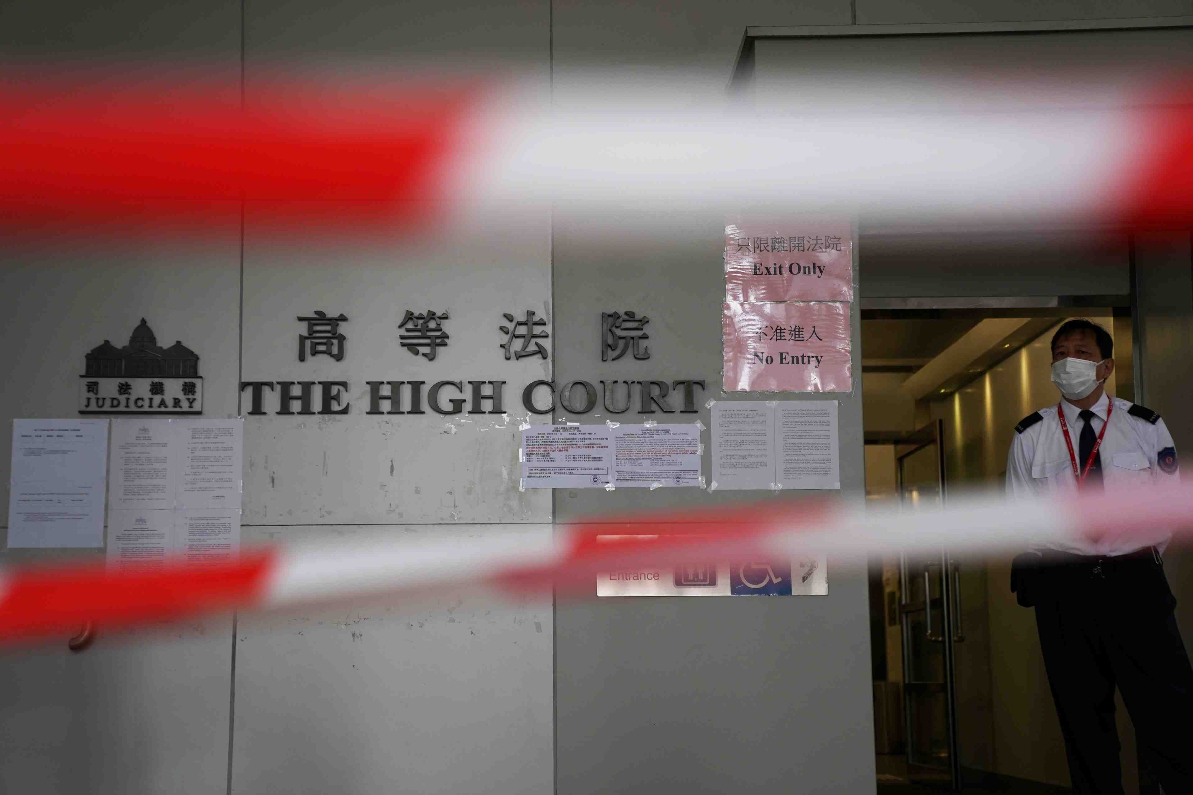 Hong kong: un militant democrate remis en liberte provisoire