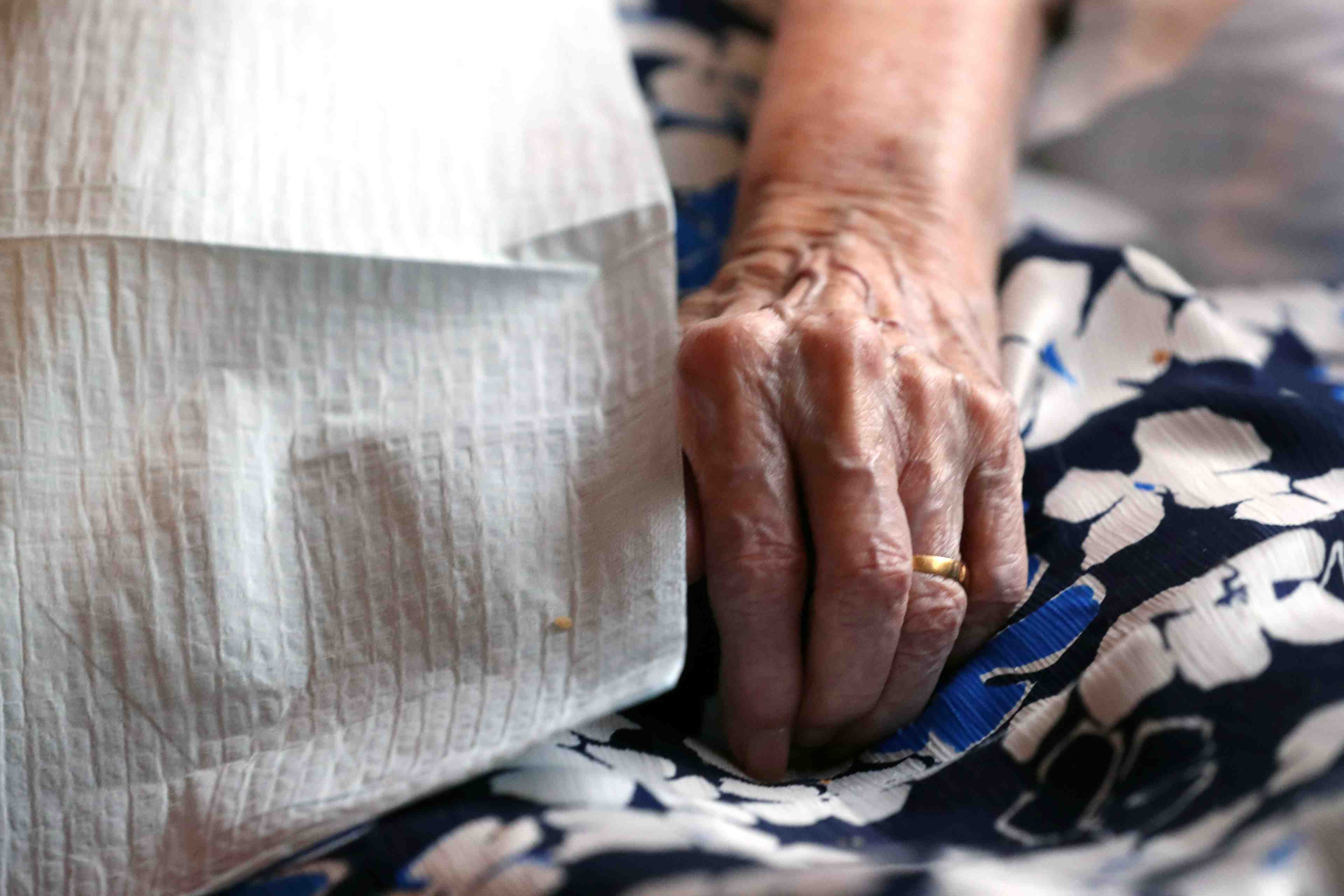 Coronavirus: une nonagenaire belge ete infectee par deux variants
