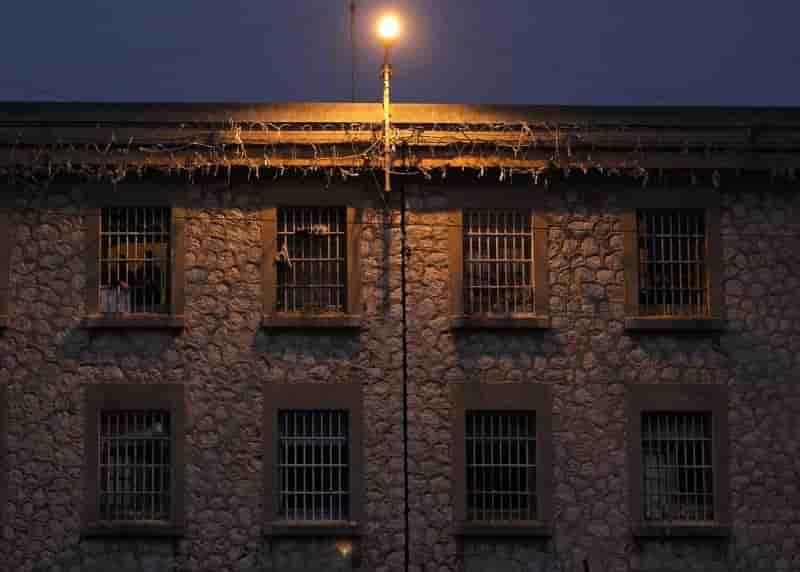 La bombe a retardement des prisons illustree a fresnes