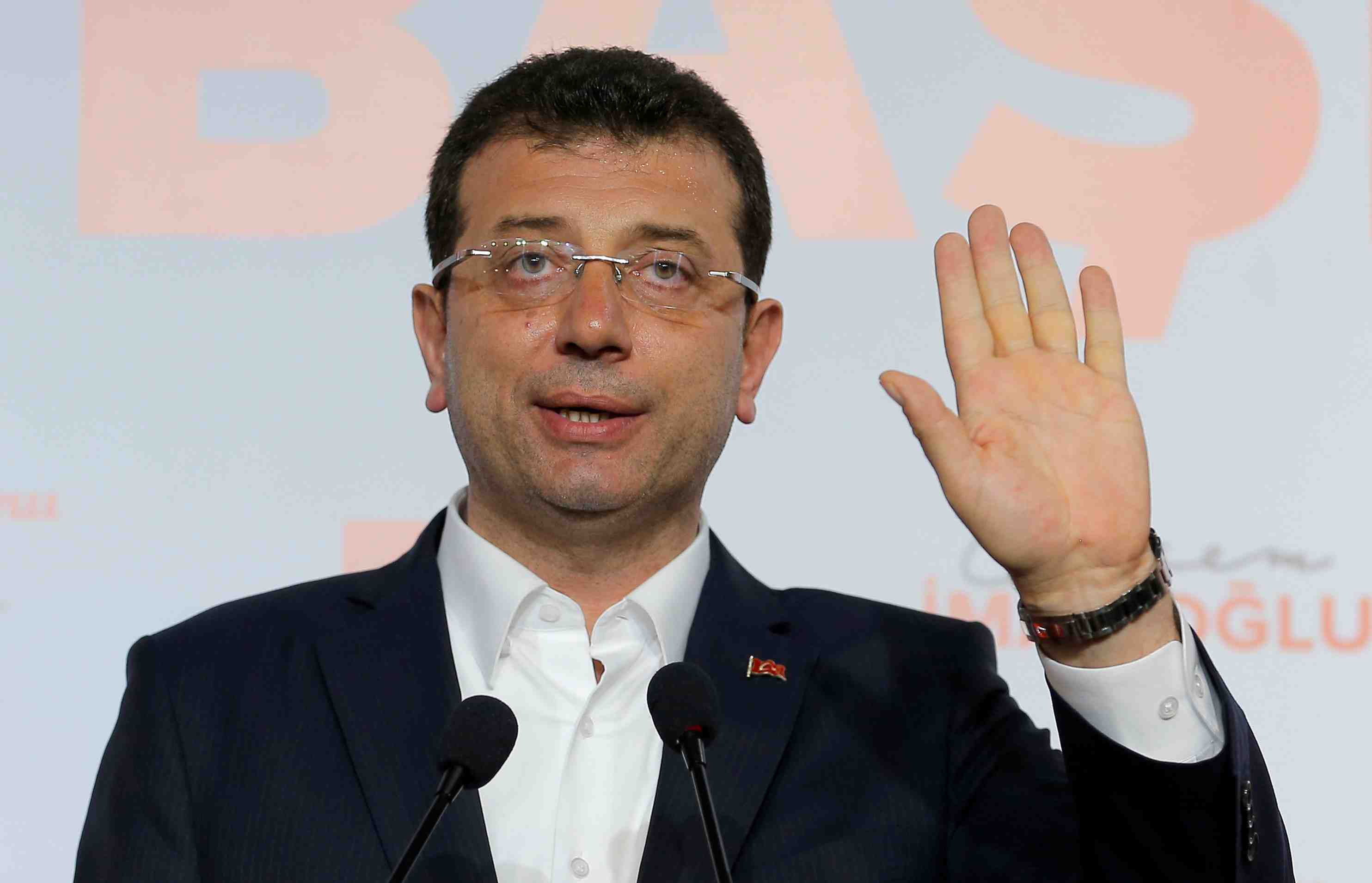 L'opposition toujours en tete a istanbul, le recomptage se poursuit