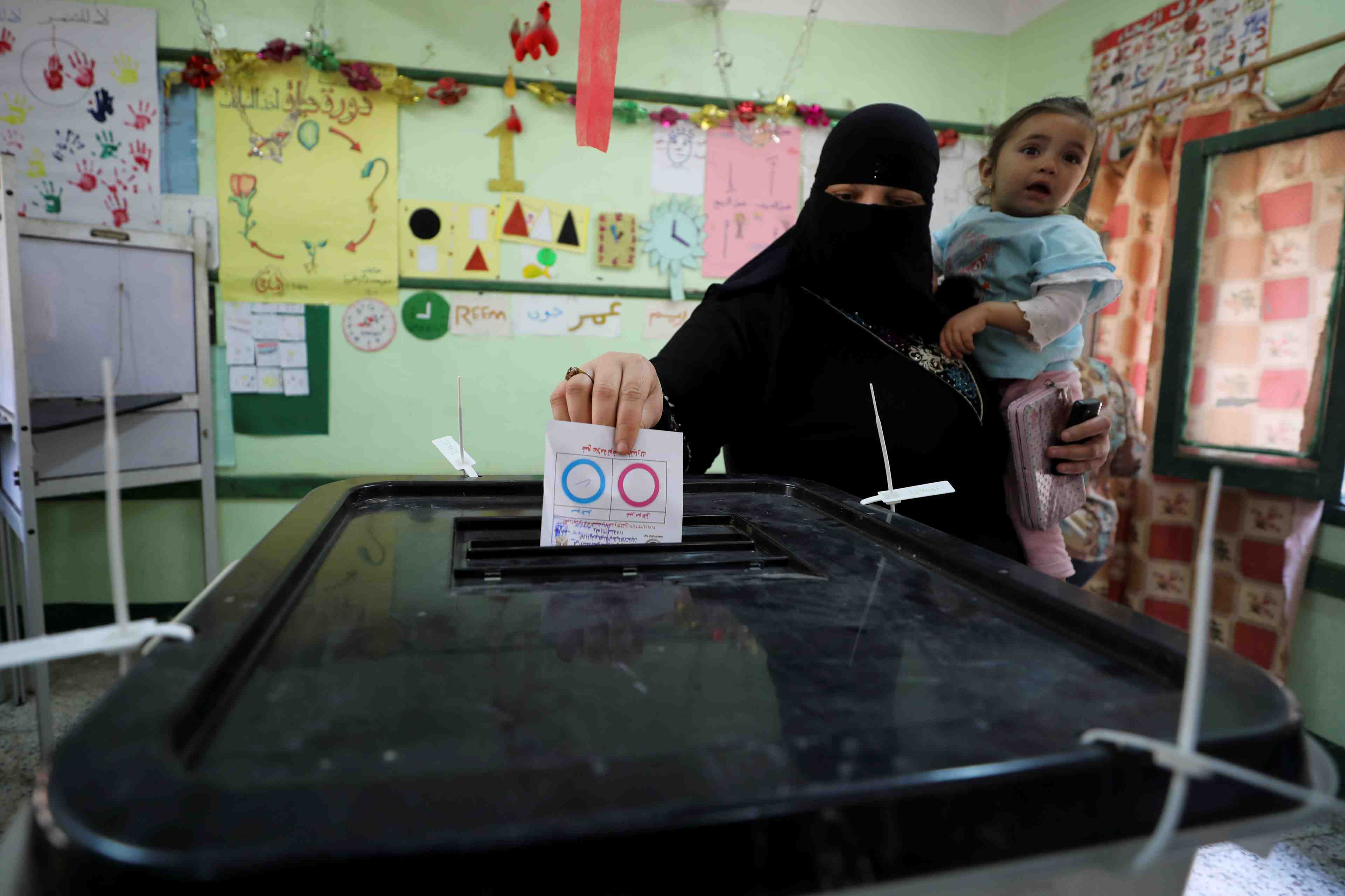 Egypte: la reforme constitutionnelle adoptee a 88,8% des voix