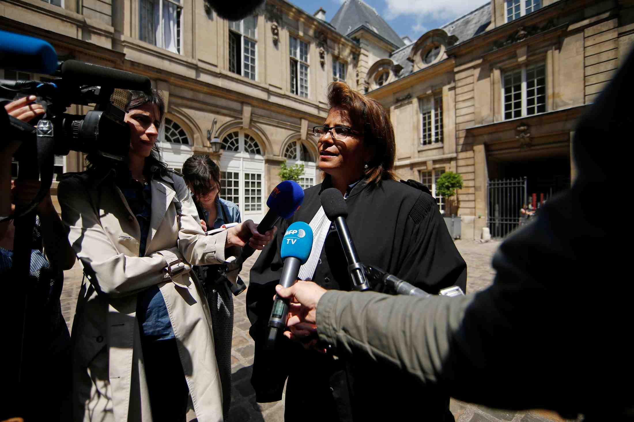 La mere d'un jeune parti en syrie faire le djihad attaque l'etat francais