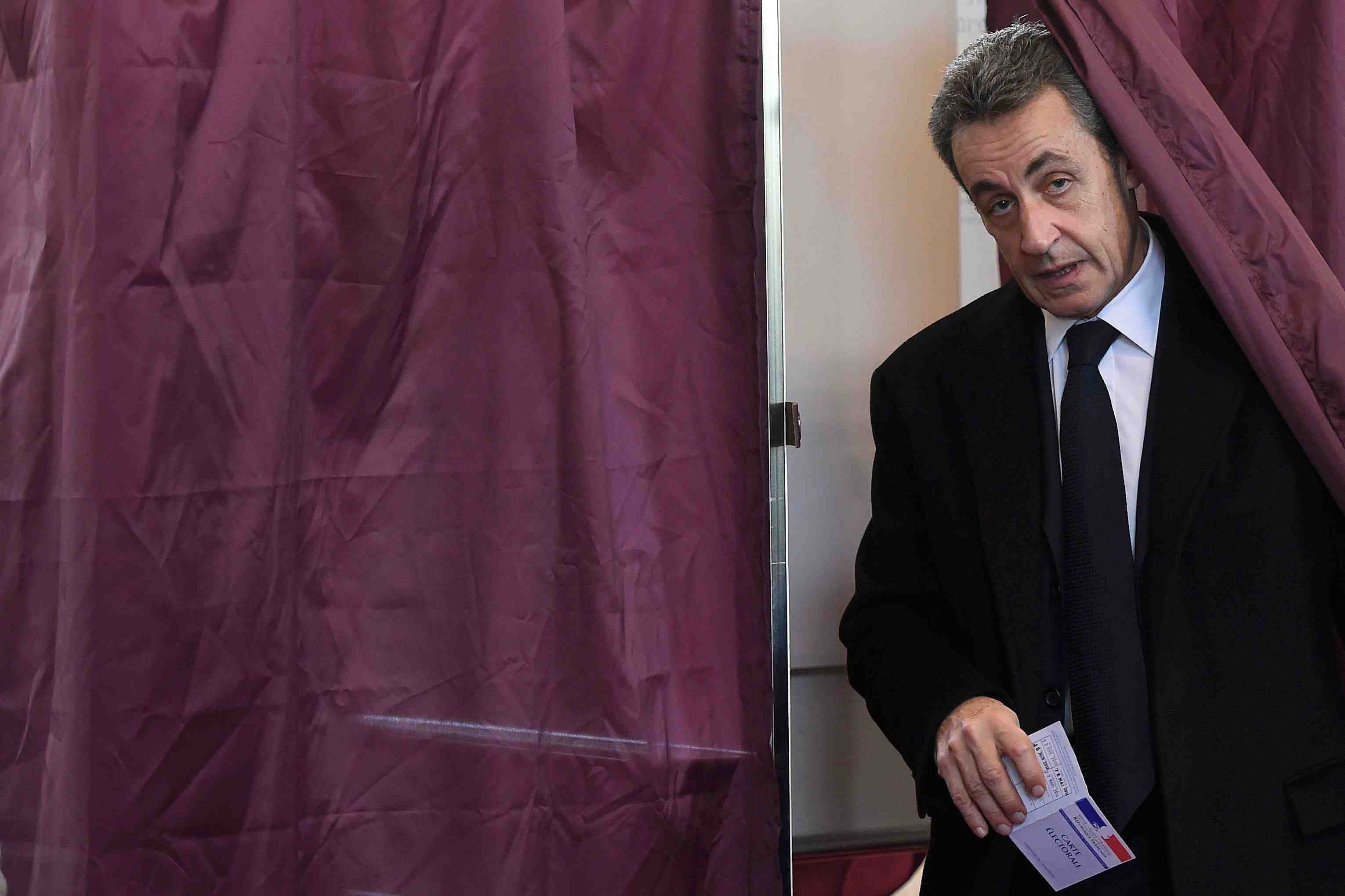 Nicolas saroky refuse une fusion ou un retrait des listes de droite