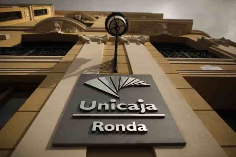 Unicaja espere lever 925 millions d'euros en bourse