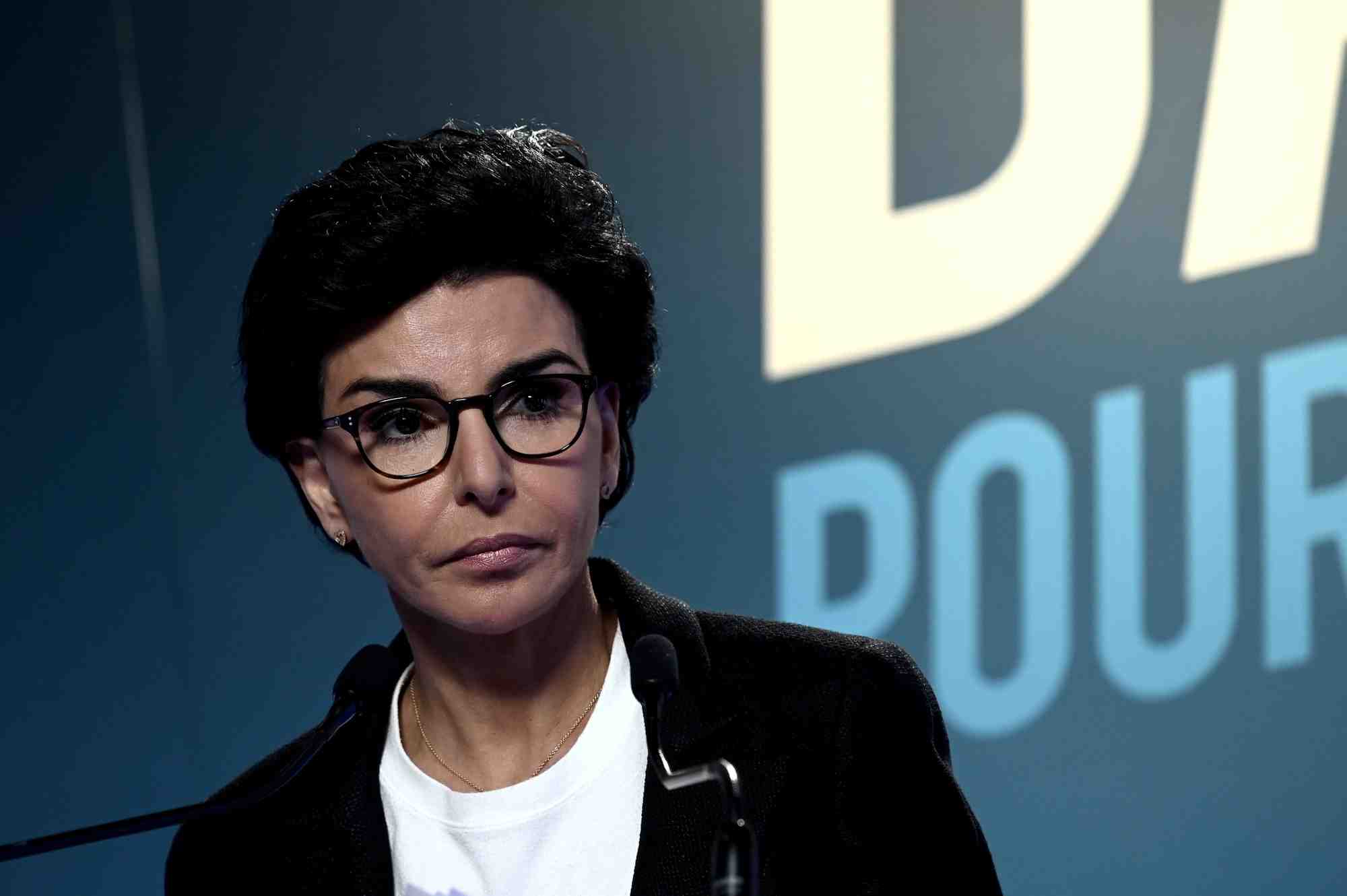 Rachida dati prononce un discours a son siege de campagne a paris