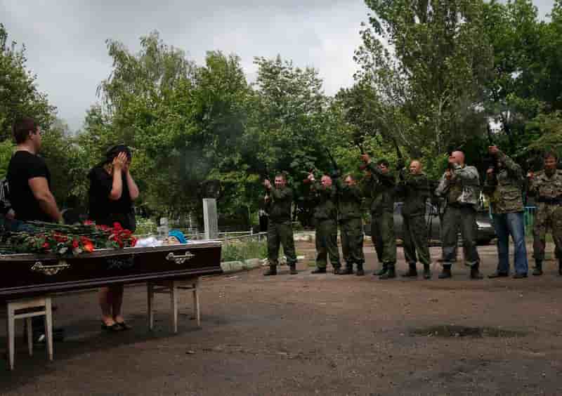 Six rebelles tués en Ukraine près de l'aéroport de Donetsk