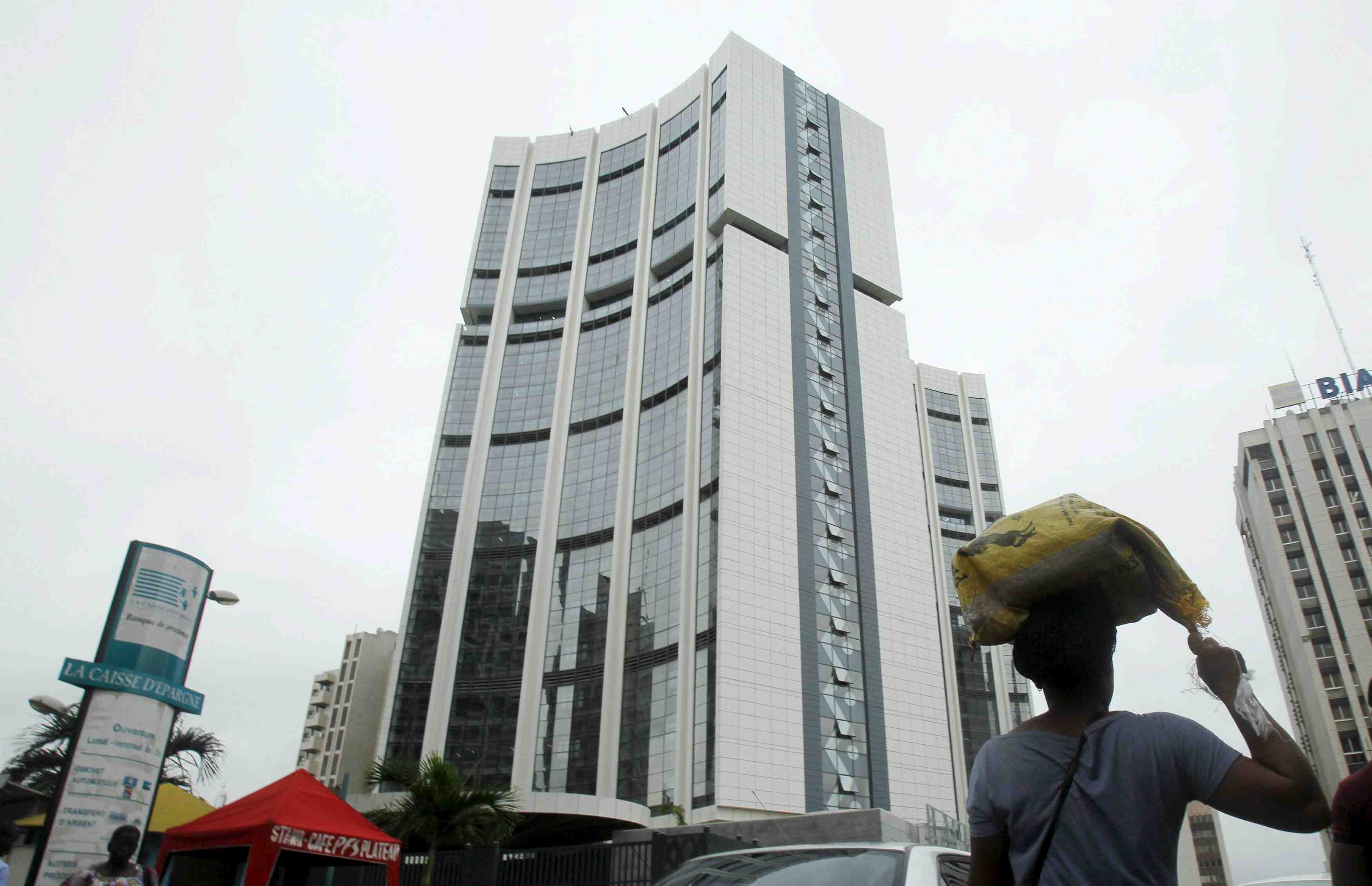 Retour cette annee en afrique a une croissance d'avant la crise