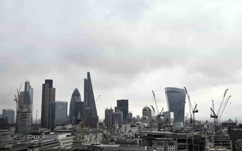 Paris veut se poser en alternative a la city, "brexit" ou pas