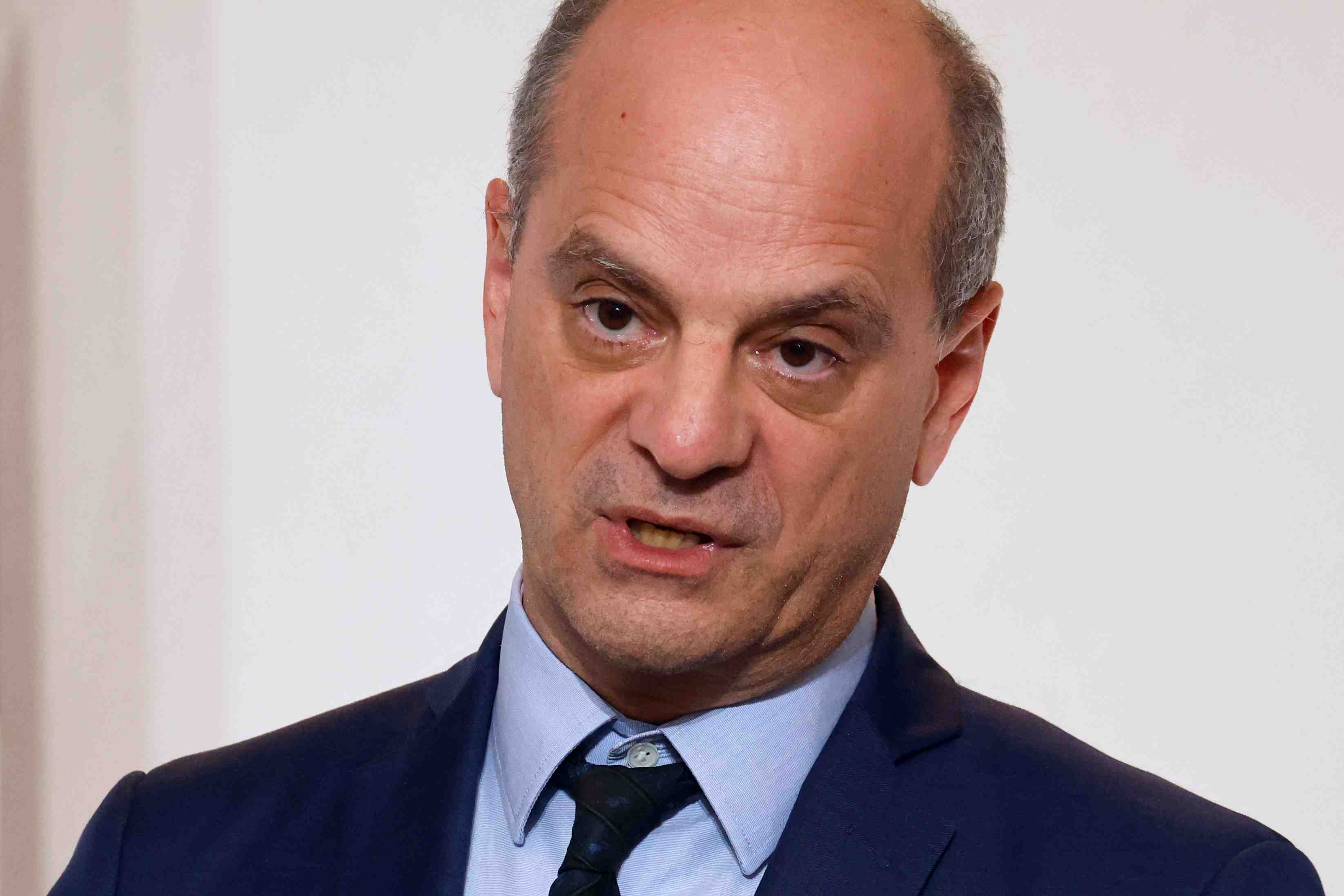 France: blanquer espere une reouverture des salles de sport en decembre
