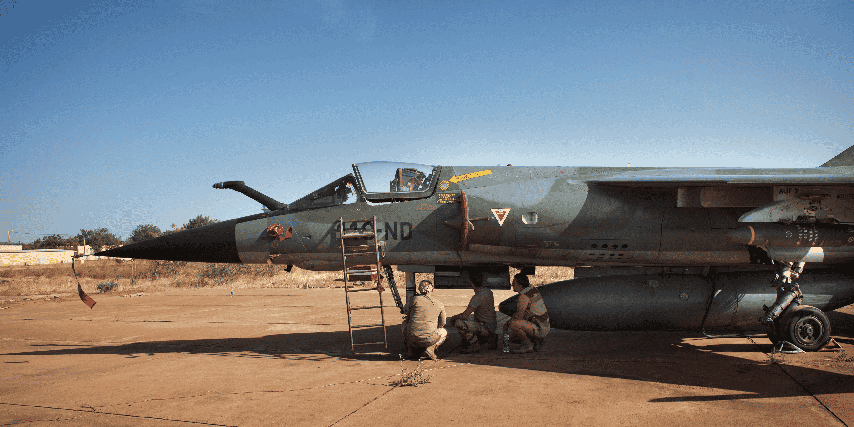 Armée française avion de chasse mirage militaires air force