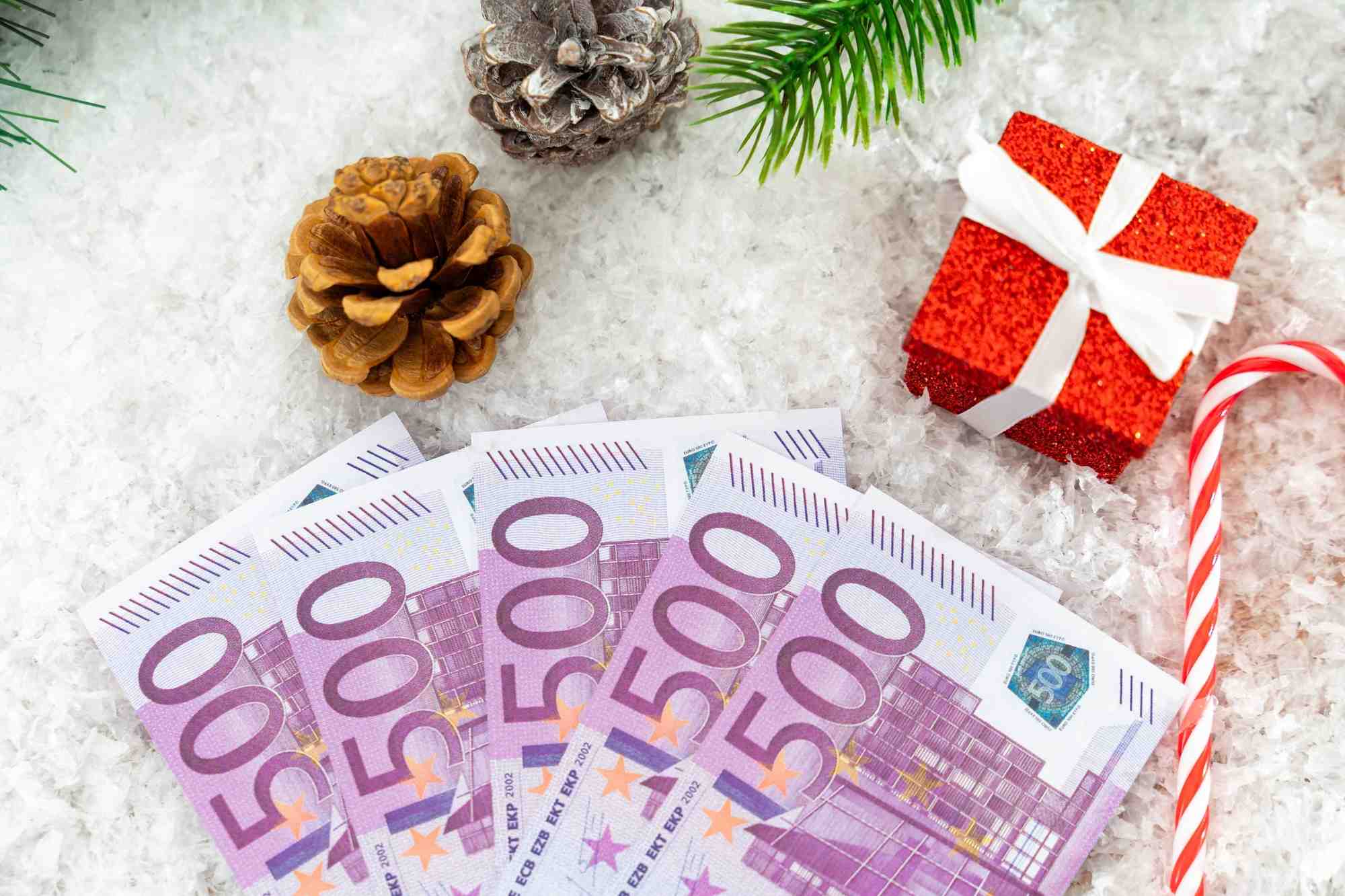 Les cadeaux offerts à l'occasion des fêtes de fin d'année n'ont pas à être déclarés à l'administration fiscale, s'ils restent d'un montant raisonnable.