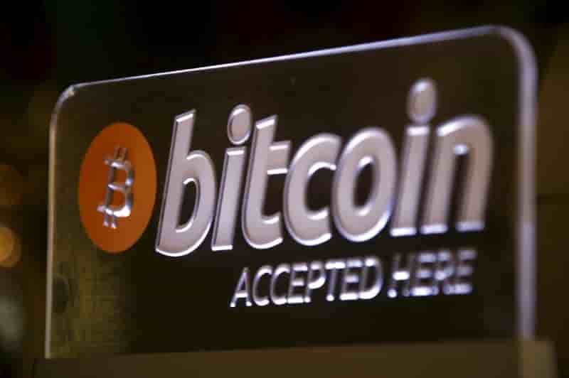 Bitcoin et cartes prepayees bientot davantage controles