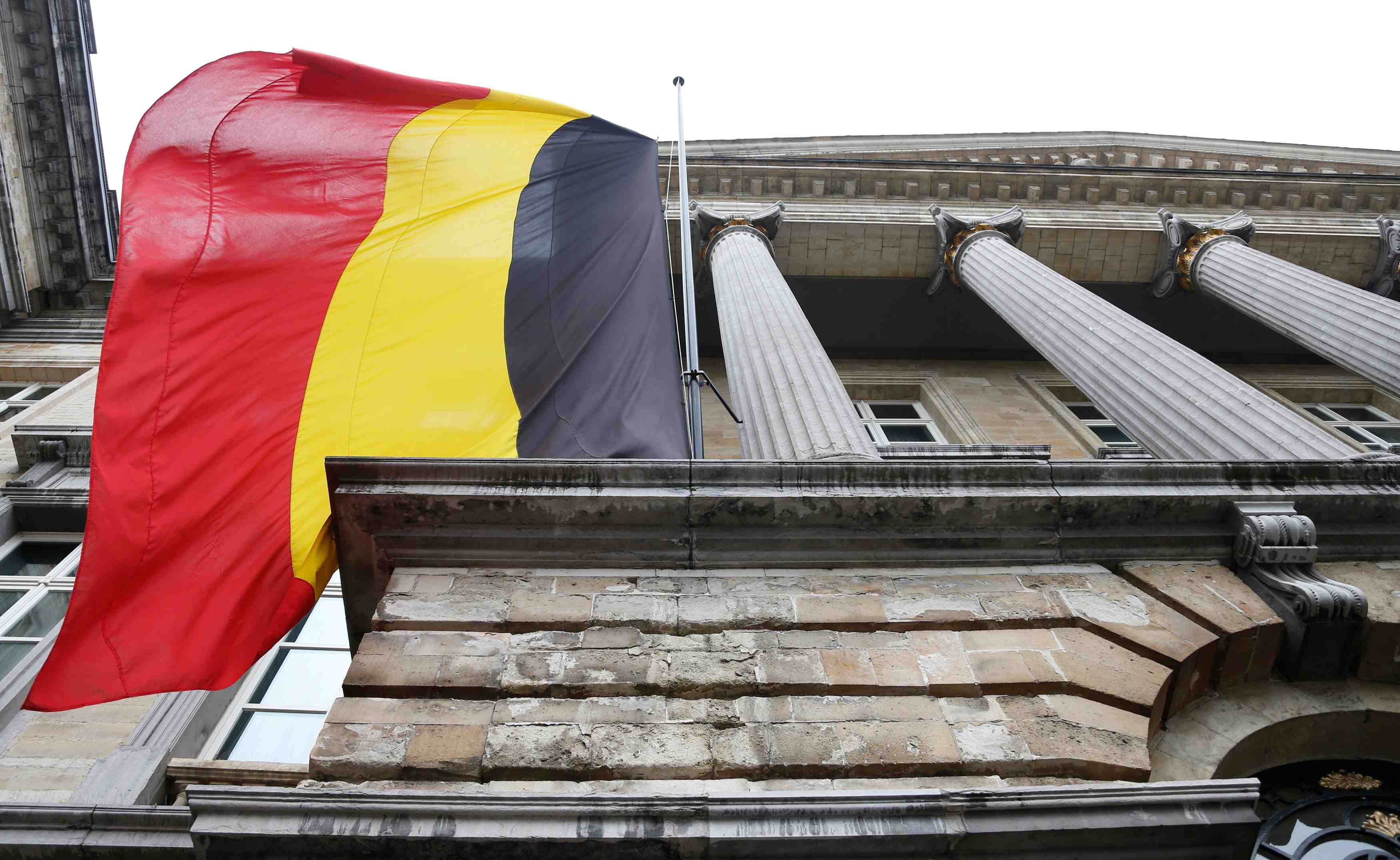 Perquisitions dans le football belge sur de possibles fraudes financieres