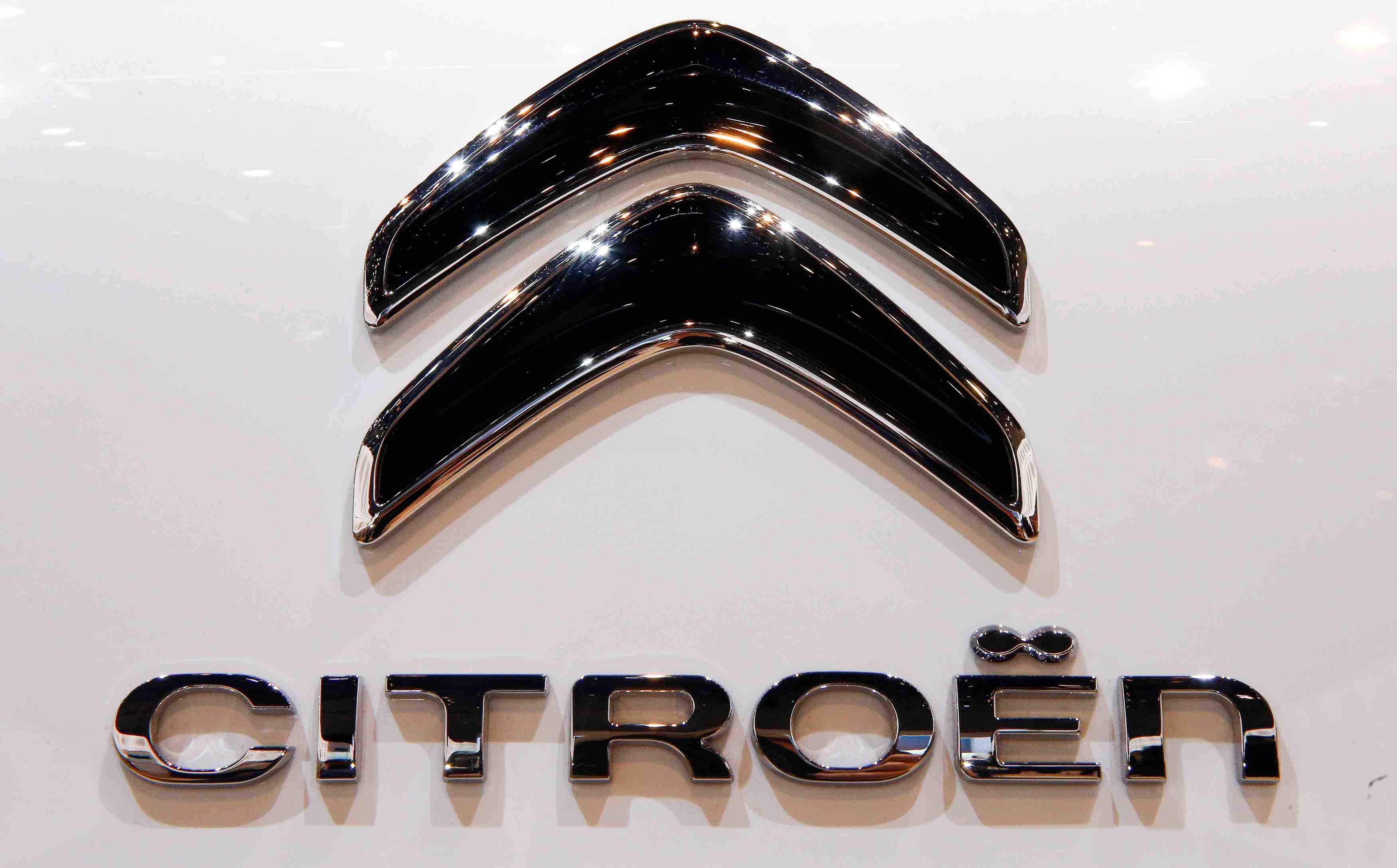Apres 4 ans d'absence, citroen revient sur le segment d avec la c5-x