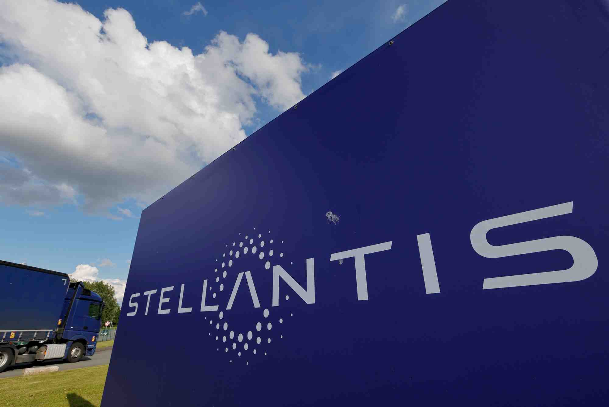 Stellantis: la crise des puces sera pire que celle du covid-19, dit un syndicat