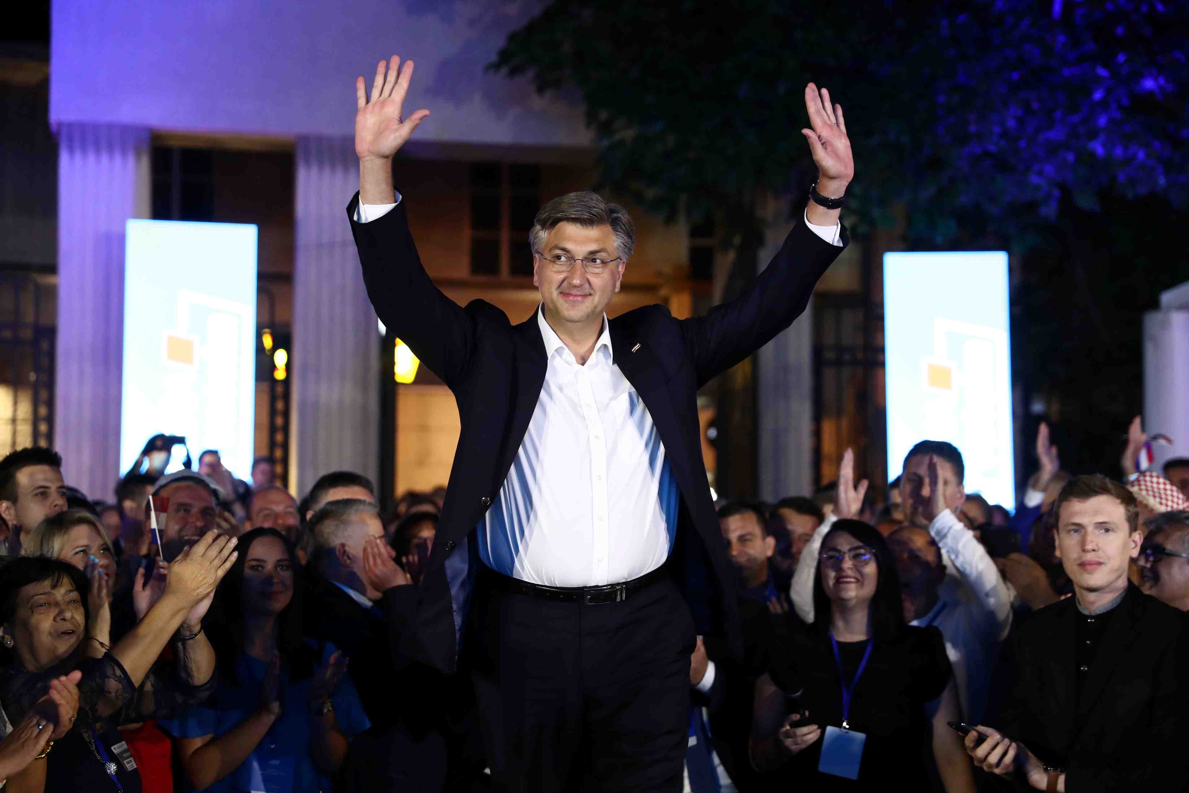 Le hdz au pouvoir en croatie remporte les legislatives