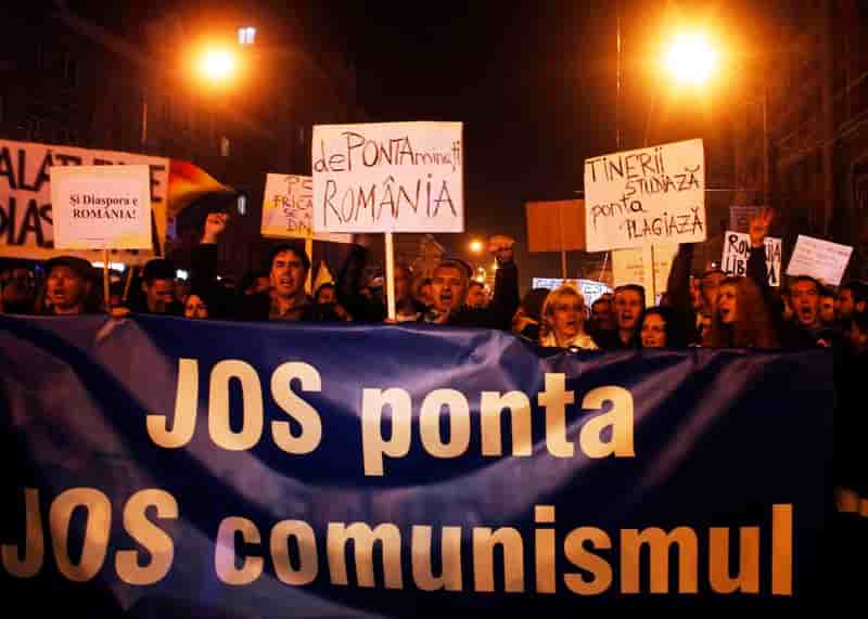 Manifestations en Roumanie avant le 2e tour de la présidentielle
