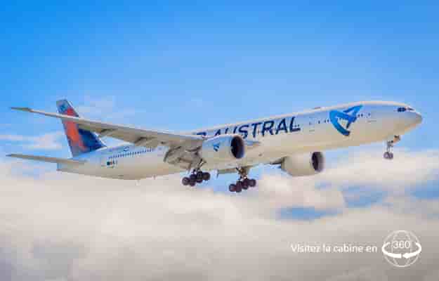 Air Austral exploite huit appareils, dont trois gros porteurs Boeing 777, et dessert plusieurs destinations de l'océan Indien (Comores, Seychelles, Madagascar...) ainsi que la métropole depuis La Réunion.