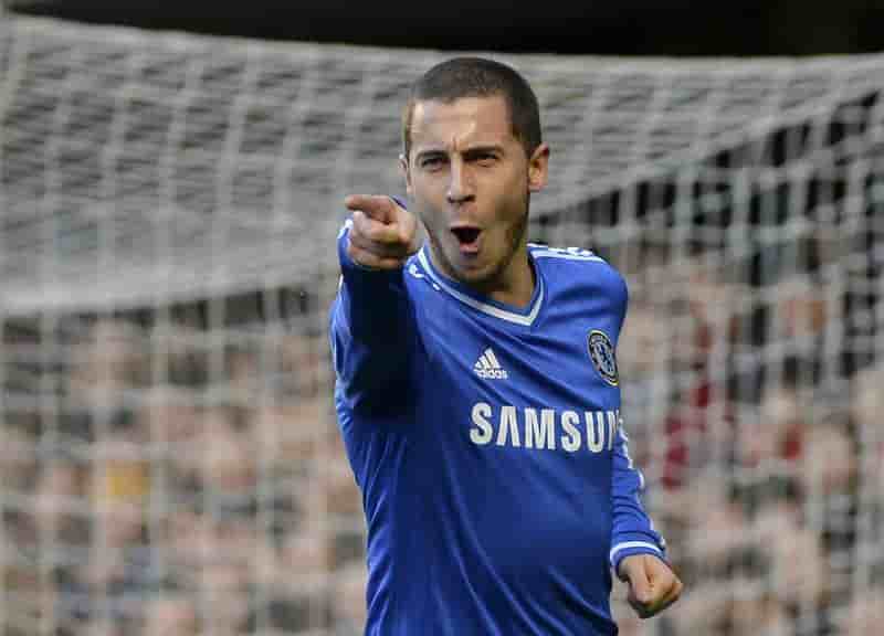 Premier League: Chelsea prend la tête
