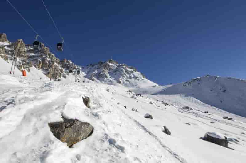 Cie des alpes espere ouvrir son capital a fosun avant fin 2017