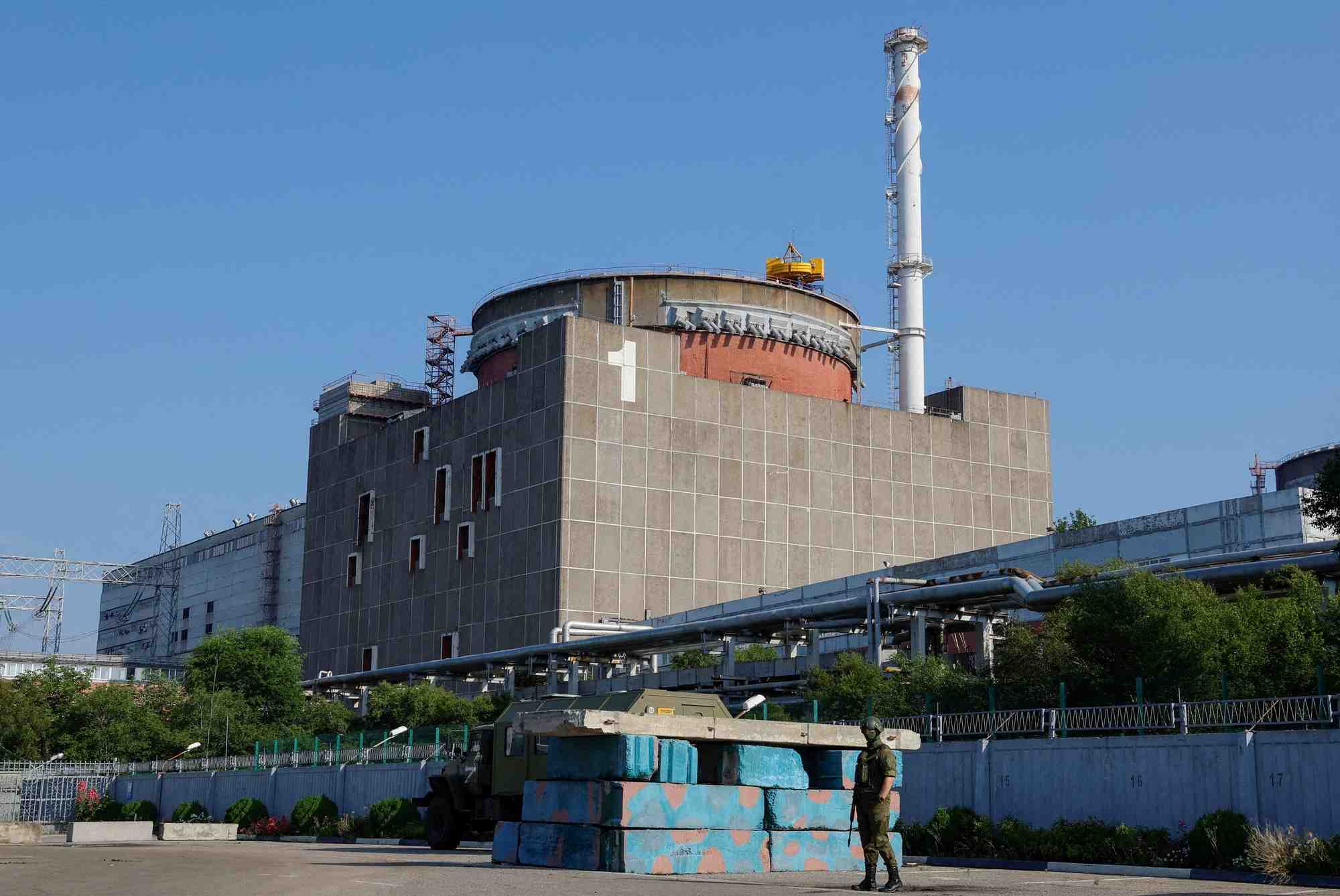 Vue sur la centrale nucleaire de zaporijjia