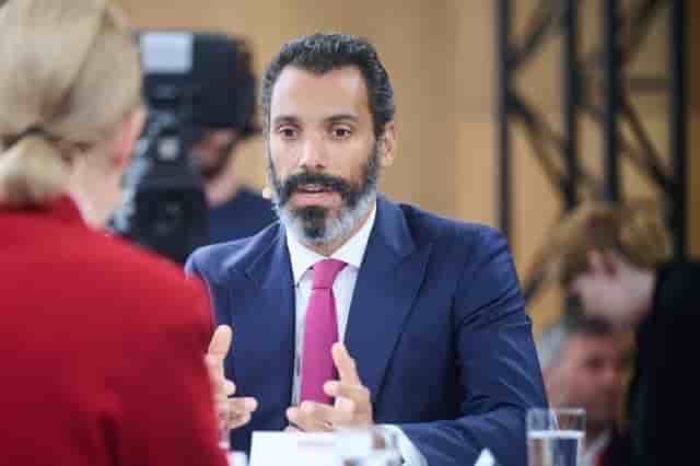 Spécialiste de la zone euro, Shahin Vallée a également conseillé le président du Conseil Européen Herman Von Rompuy entre 2012 et 2014 au lendemain de la grande crise financière.