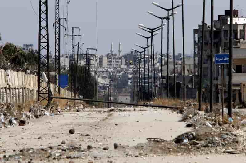 L'aviation gouvernementale syrienne bombarde homs