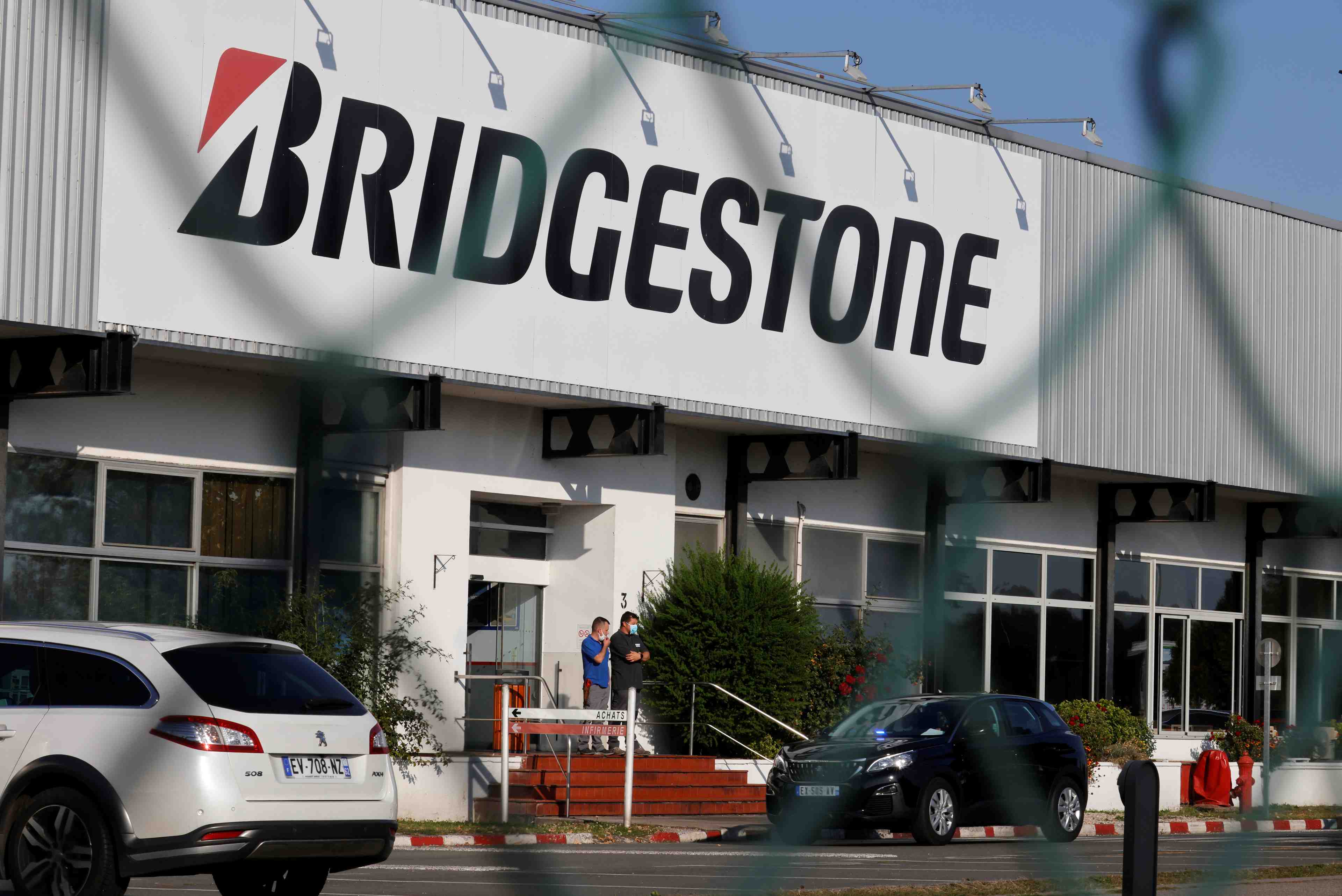 France: bridgestone dit avoir l'autorisation de fermer le site de bethune