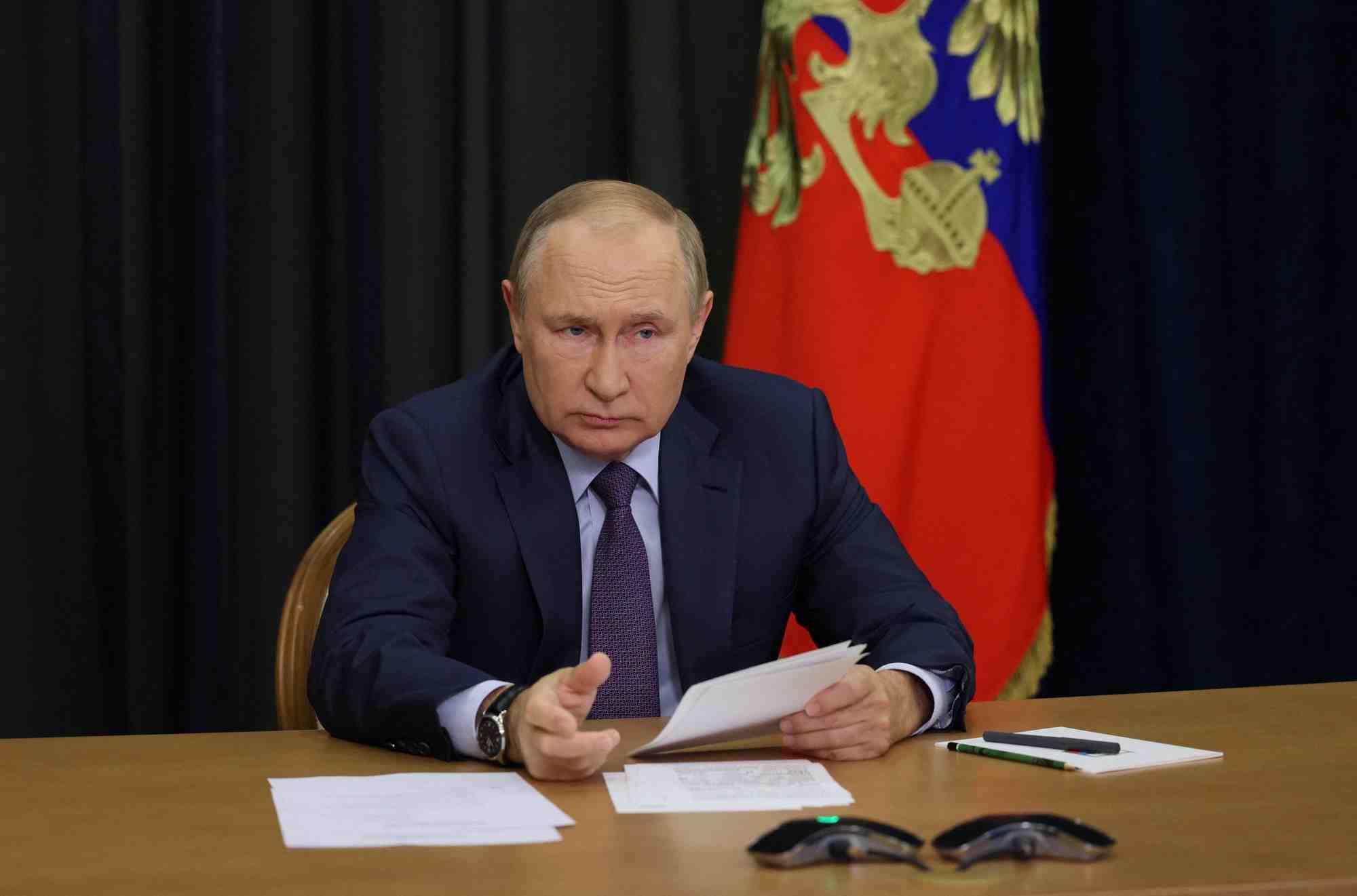 Le president russe vladimir poutine preside une reunion sur les questions agricoles par liaison video a sotchi, en russie