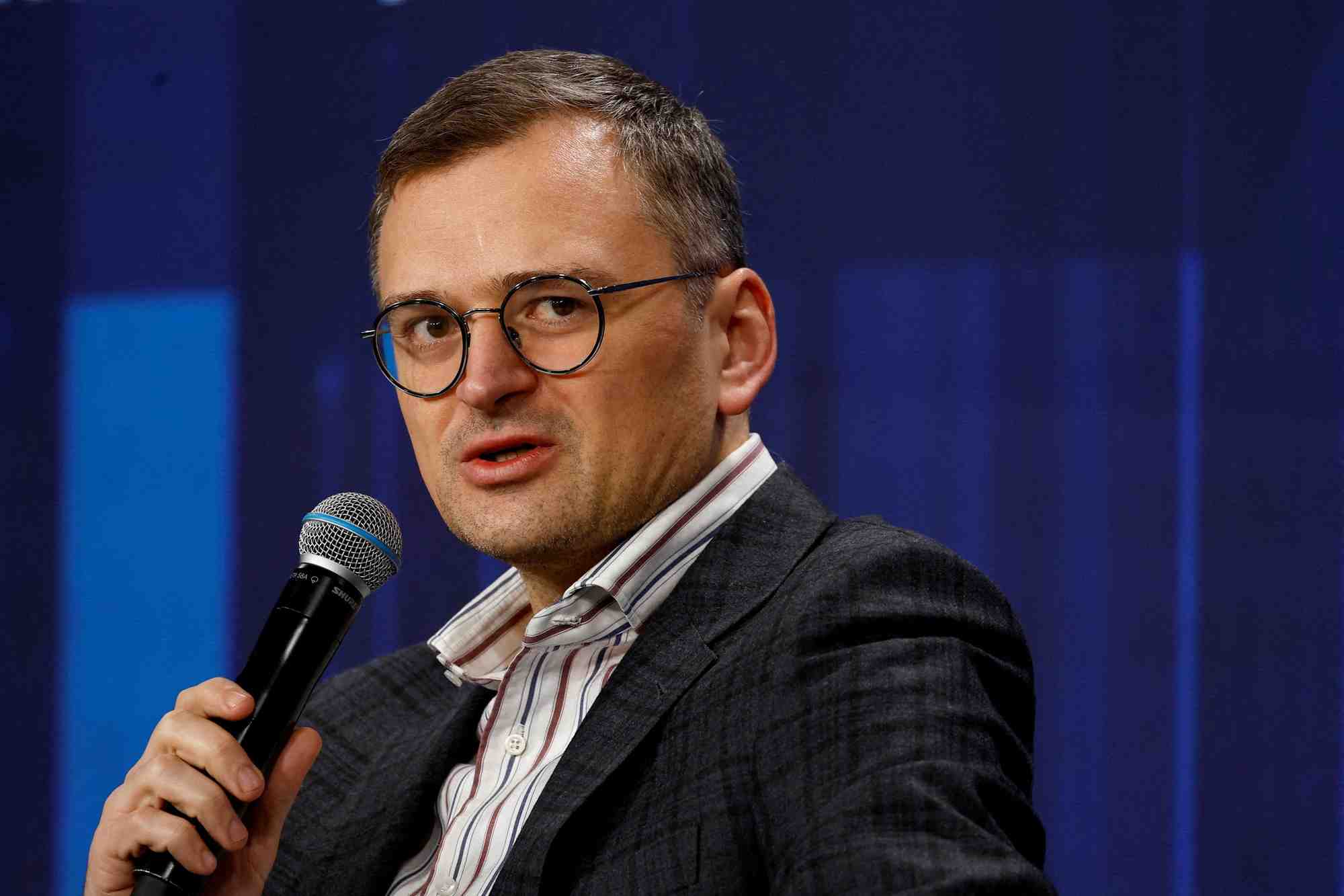 Le ministre ukrainien des affaires etrangeres dmitro kouleba