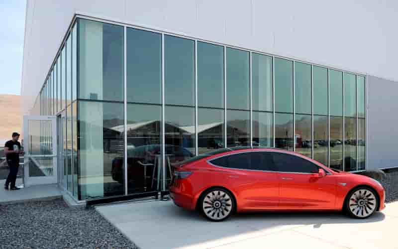 Tesla de nouveau en perte au 2e trimestre