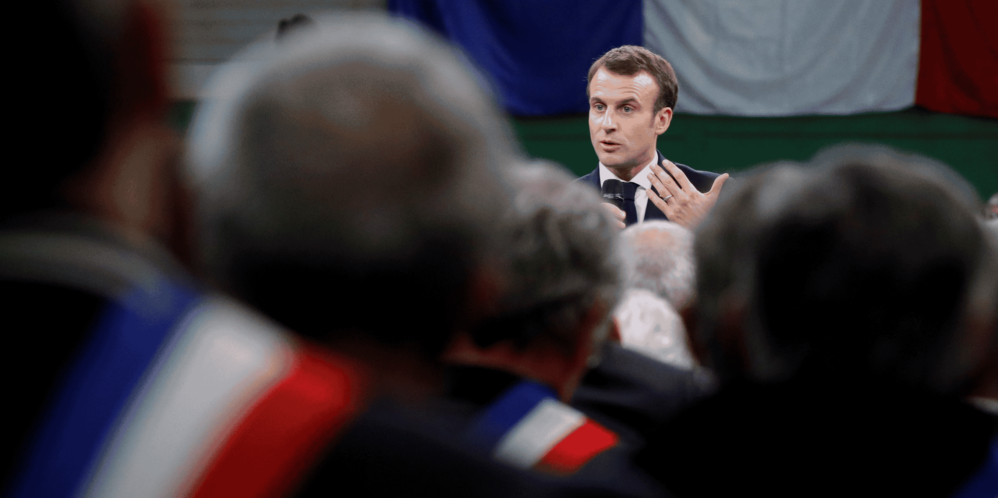 Macron donne le coup d'envoi d'un grand debat "sans tabou"