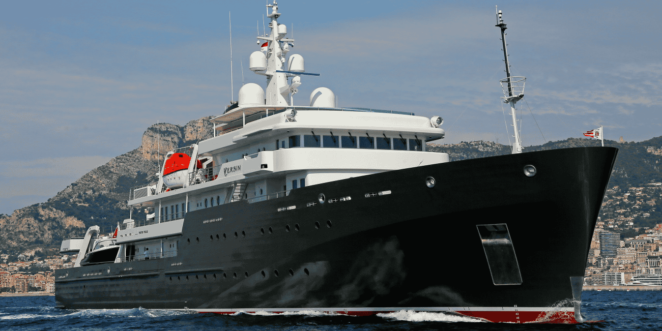 Yacht utilisé dans les explorations scientifiques, le Yersin vient d'arriver à Bordeaux pour trois mois de travaux aux Bassins à flot.