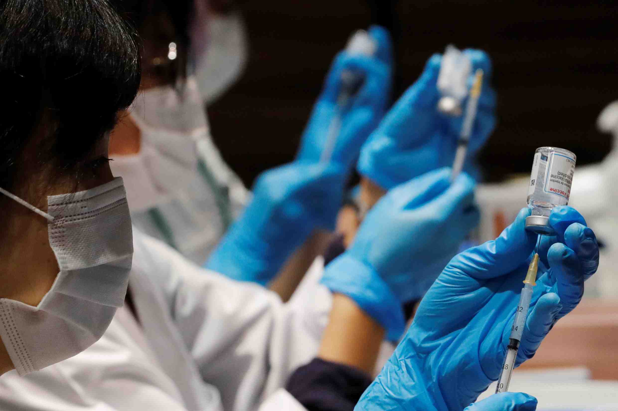 Japon: decouverte d'un nouveau lot suspect de vaccins moderna