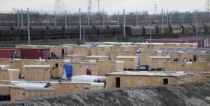 Un camp de migrants evacue a grande-synthe