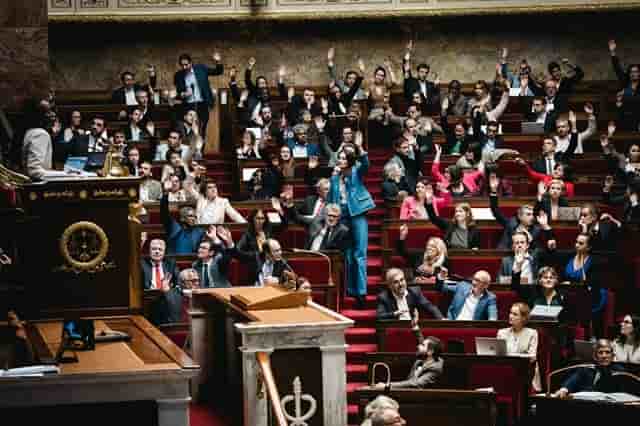 En cas de rejet de la partie « recettes » du projet de budget pour 2025 , le gouvernement pourrra repartir au Sénat de sa propre copie.