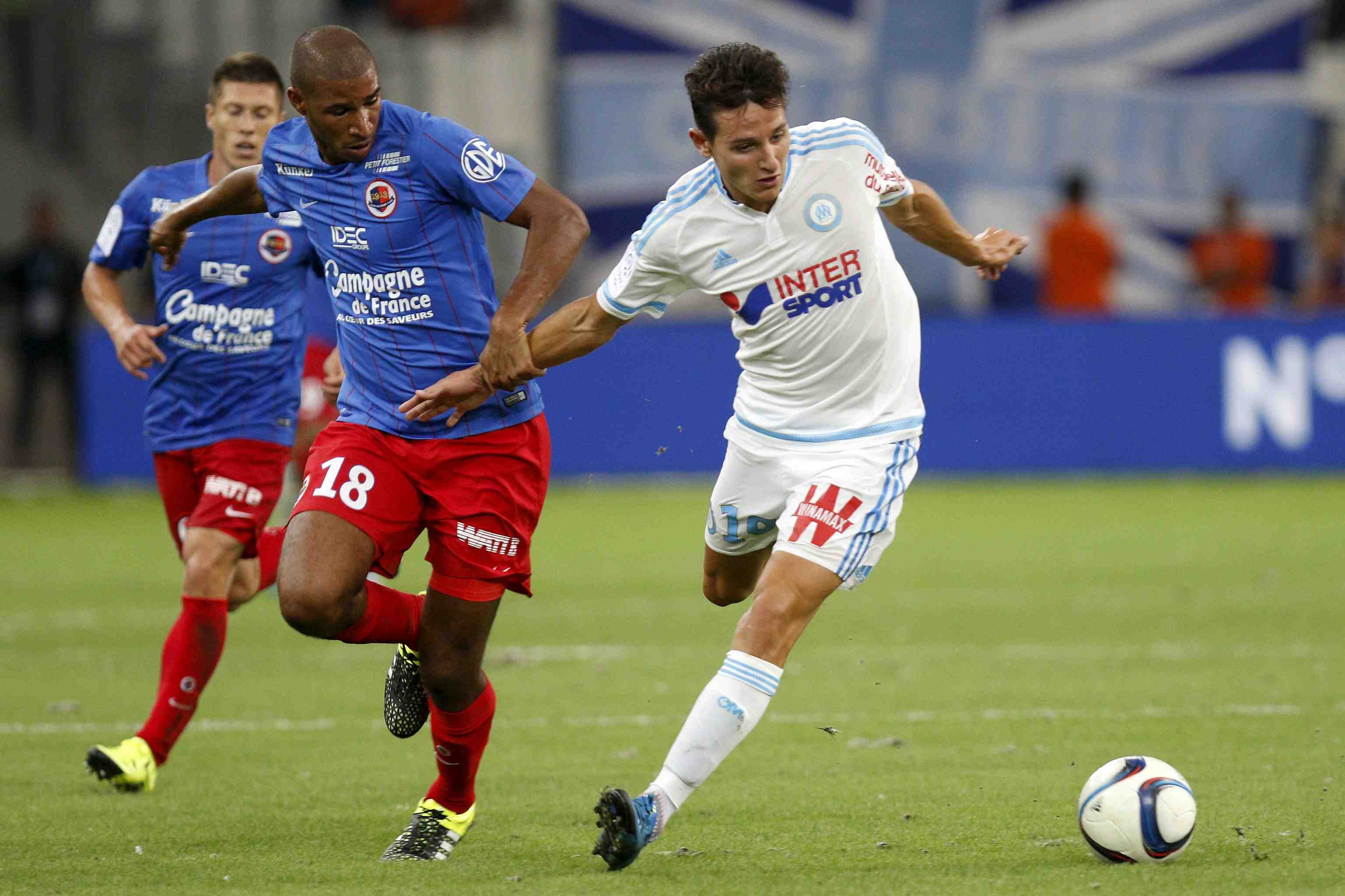 Un echange thauvin-cabella entre newcastle et marseille ?