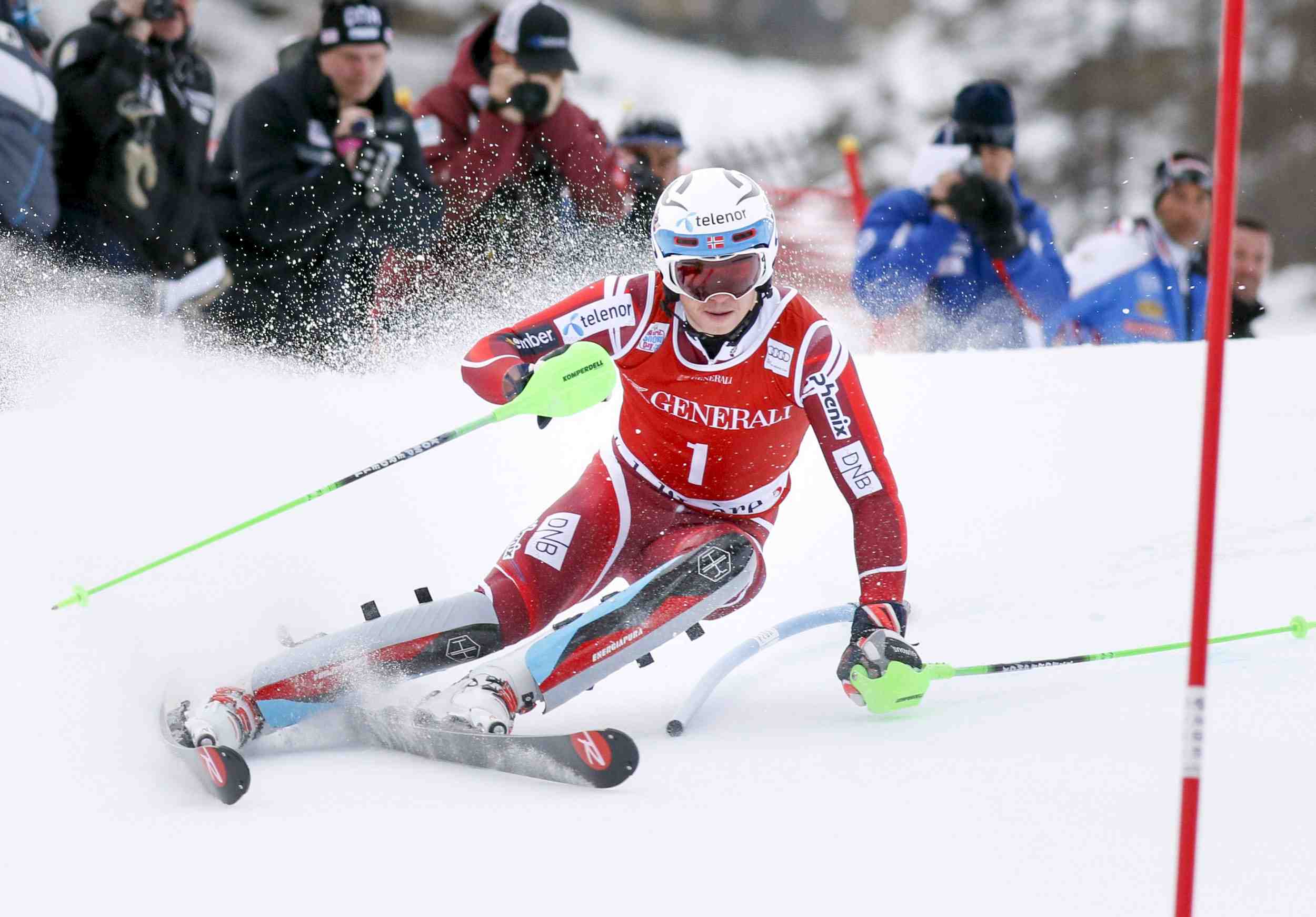 Le premier slalom pour kristoffersen a val d'isere