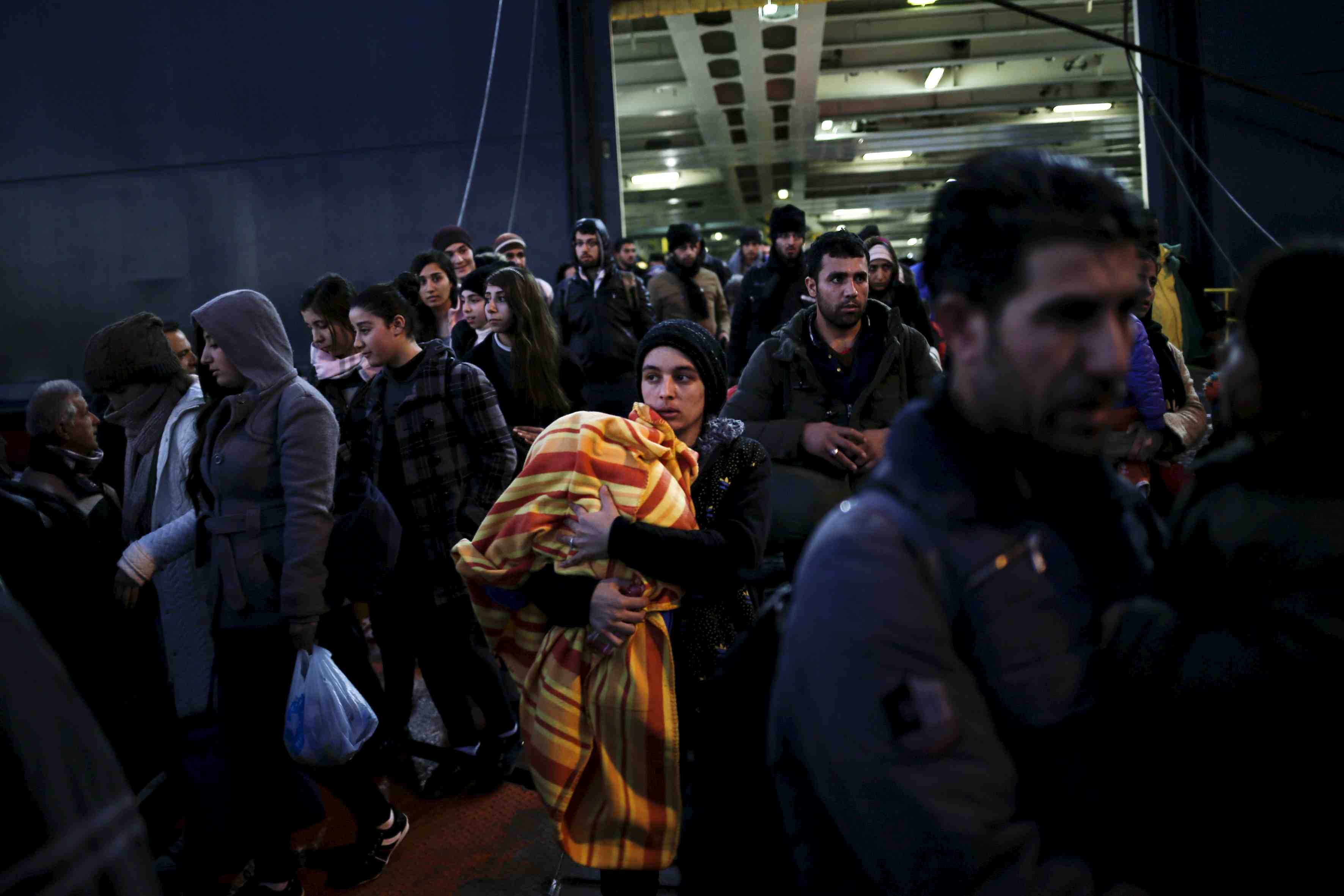 La grece accuse les autorites portuaires turques d'aider les passeurs