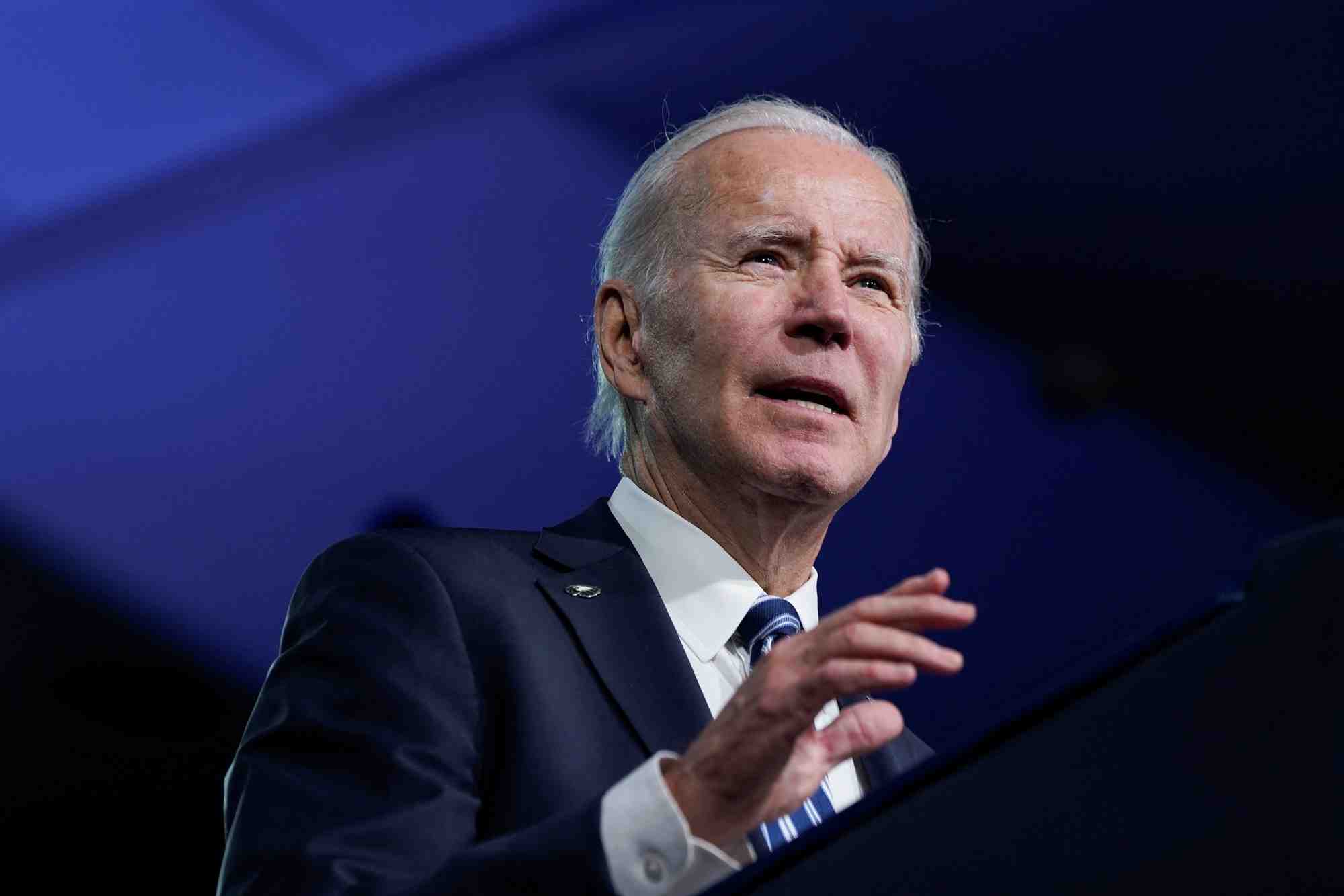 Le president americain joe biden prend la parole lors d'une reunion du parti democrate a philadelphie, etats-unis