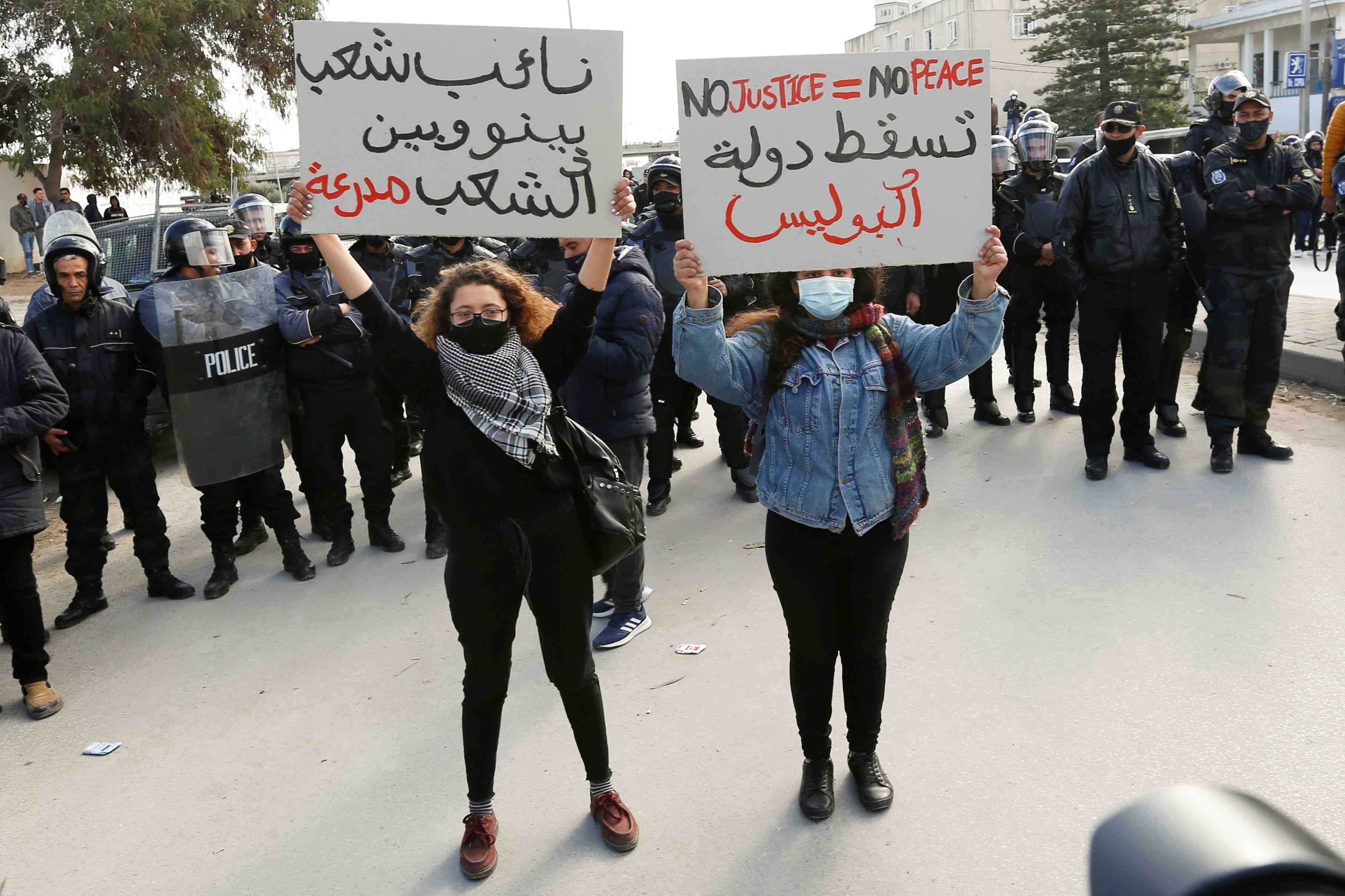Tunisie: le parlement approuve un remaniement sur fond de contestation