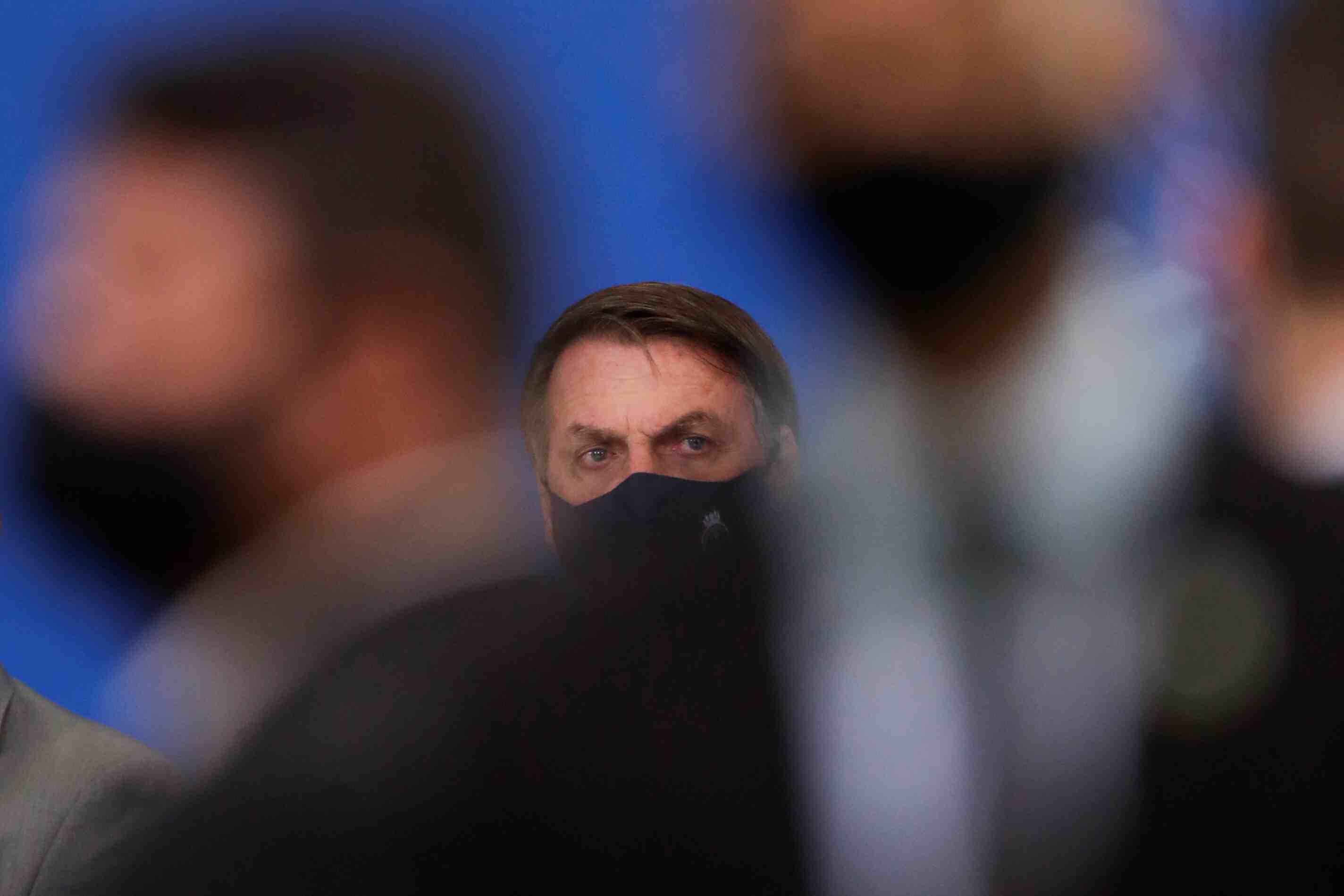 Bresil: bolsonaro remplace six ministres dans un remaniement ministeriel