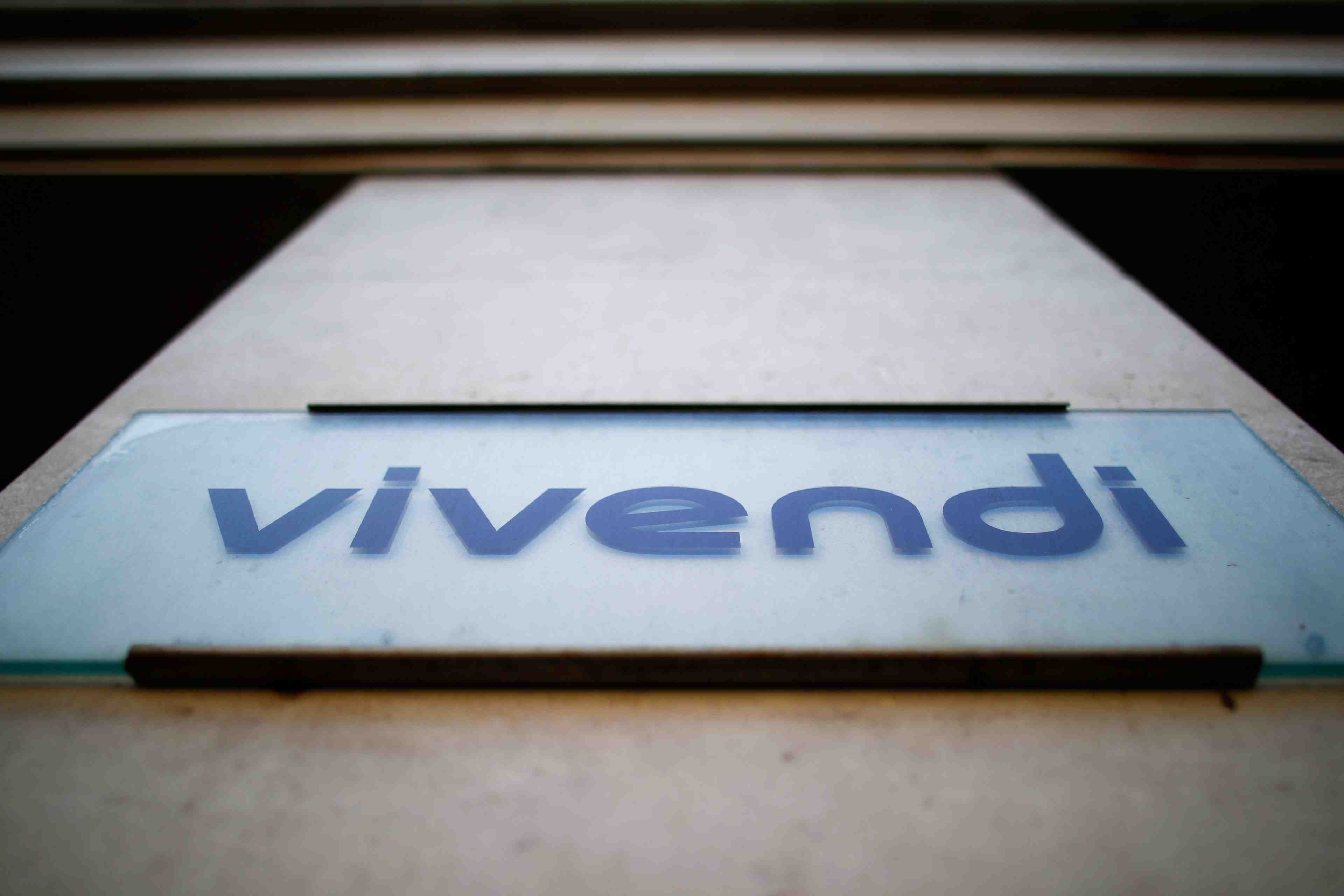 Universal valorise a 33 milliards d'euros, plus que sa maison mere vivendi, selon des documents