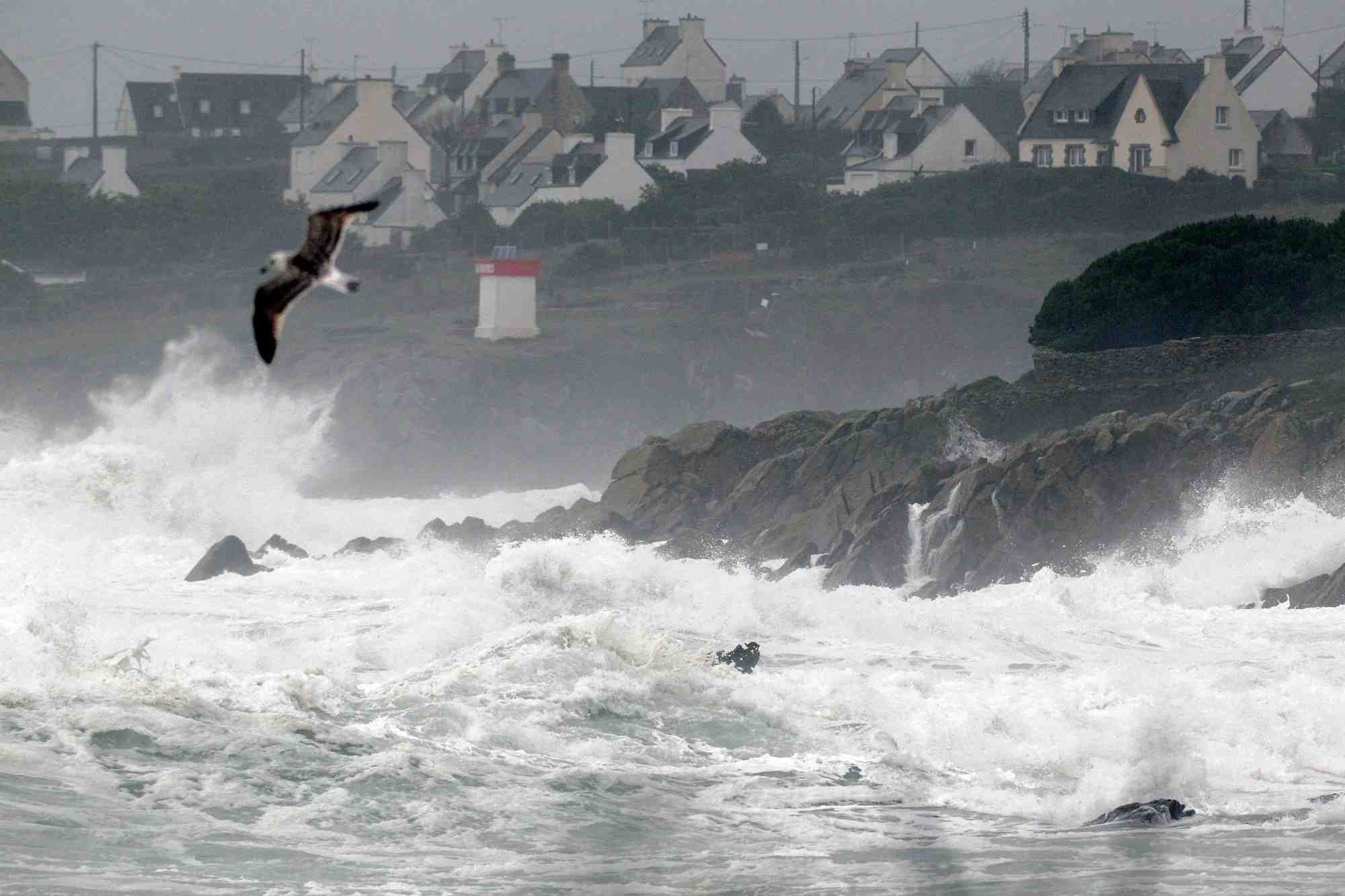 La cote bretonne pres de plouhinec dans le finistere, dans l'ouest de la france