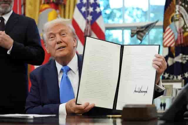 Donald Trump après la signature de décrets à la Maison Blanche.